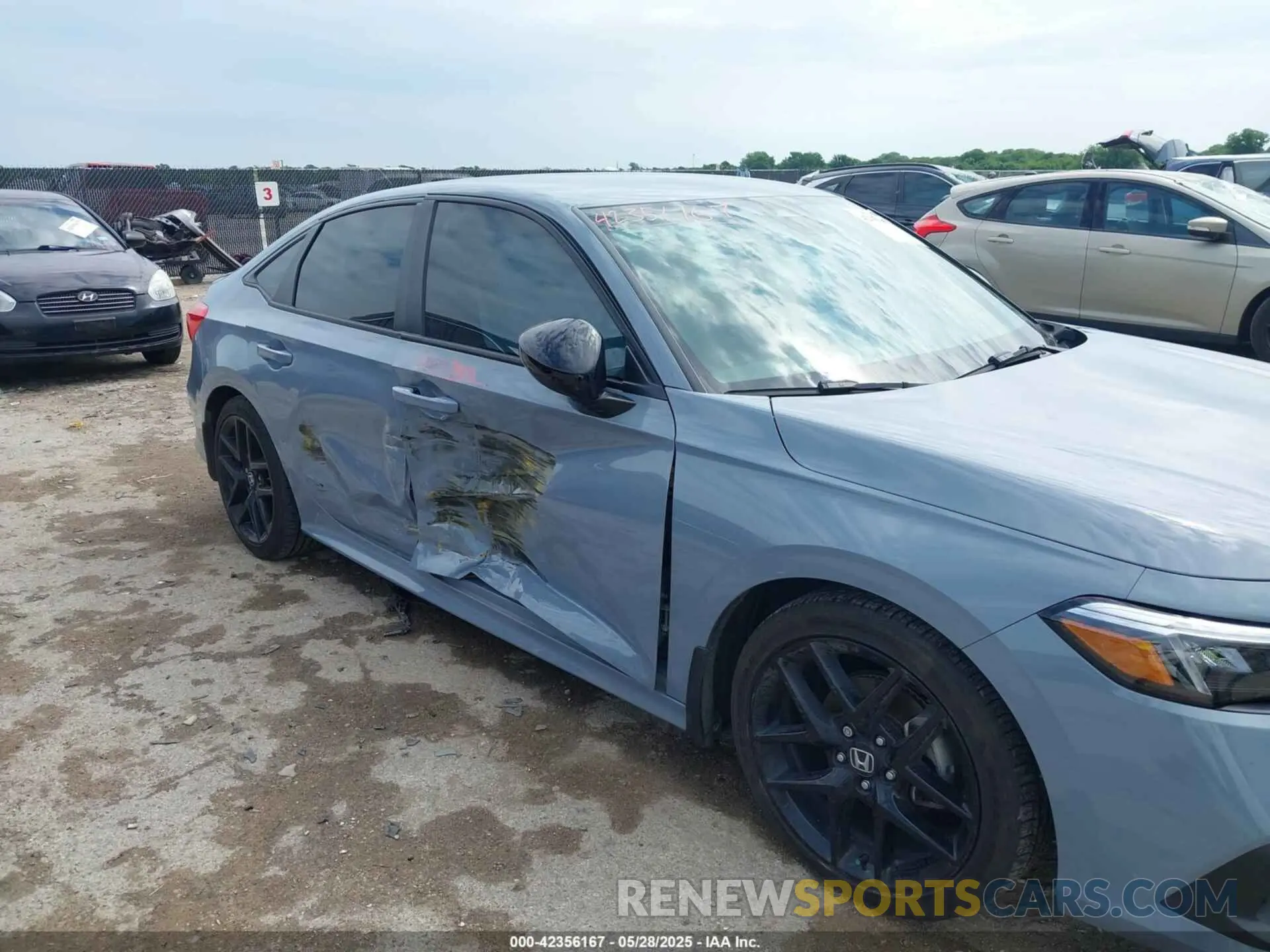 6 Photograph of a damaged car 2HGFE2F58RH556352 HONDA CIVIC 2024