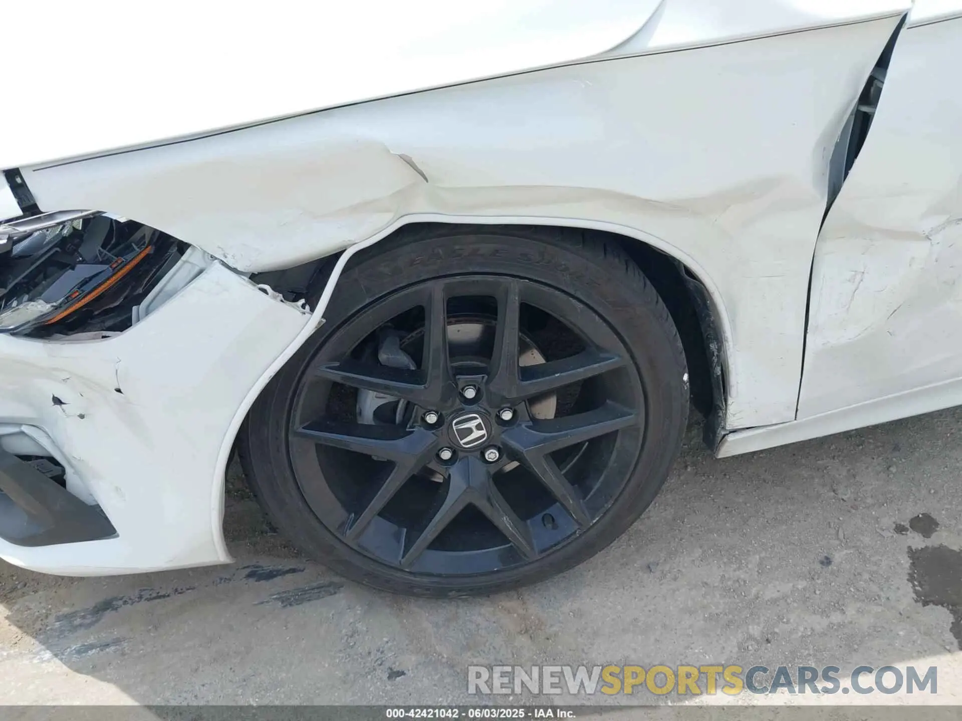 6 Photograph of a damaged car 2HGFE2F58RH560563 HONDA CIVIC 2024