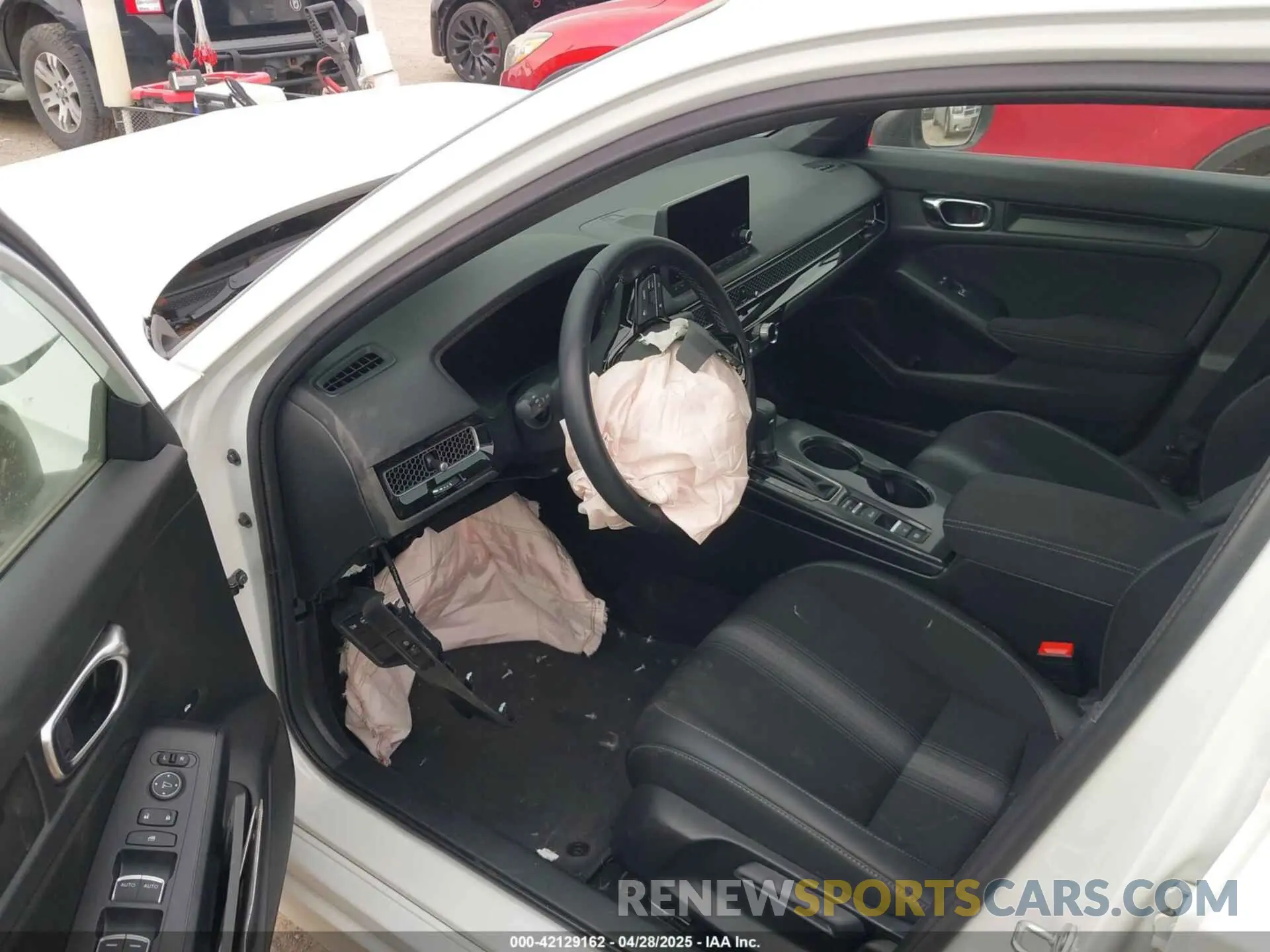 5 Photograph of a damaged car 2HGFE2F58RH589187 HONDA CIVIC 2024
