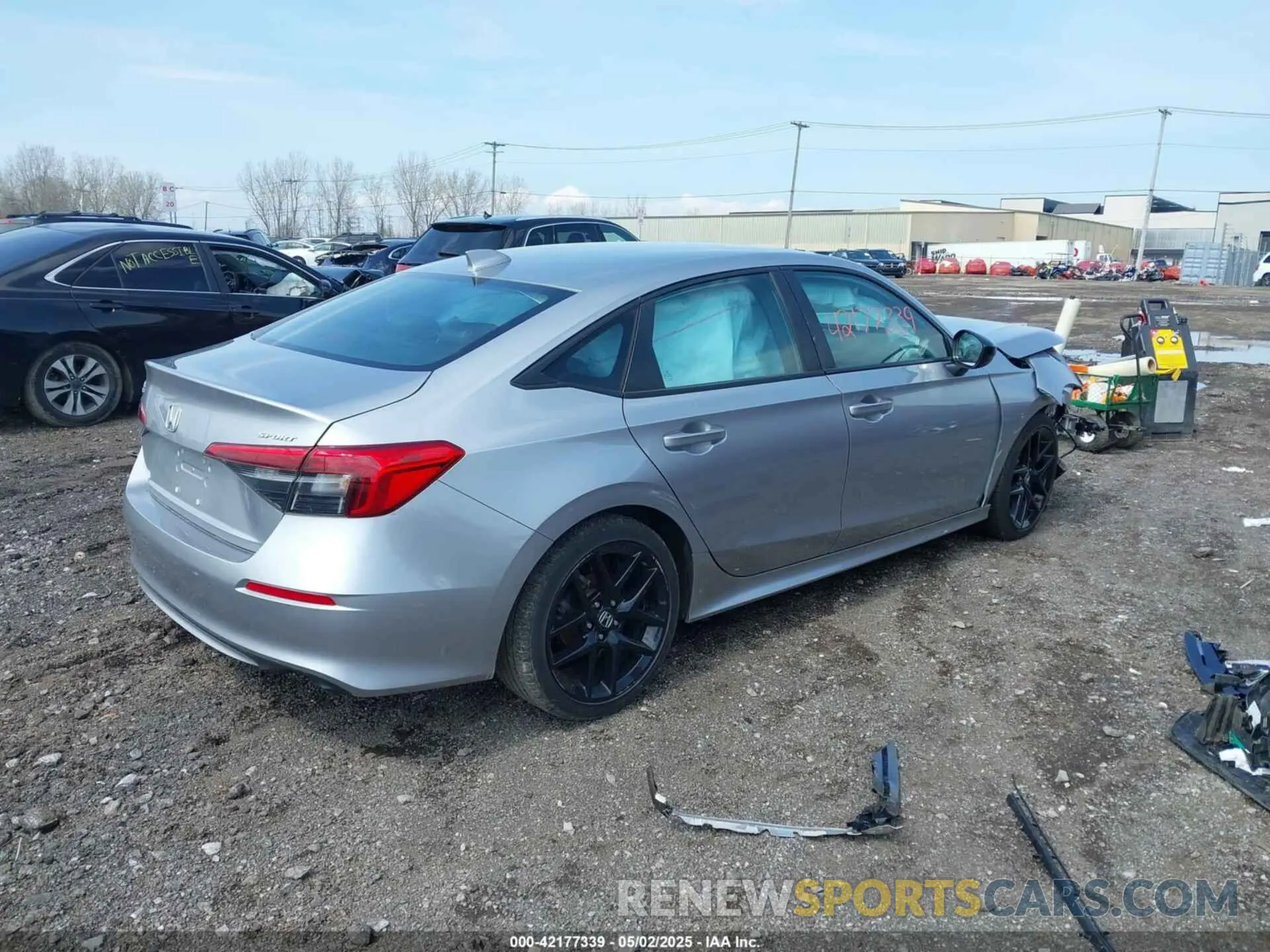 4 Photograph of a damaged car 2HGFE2F59RH549913 HONDA CIVIC 2024