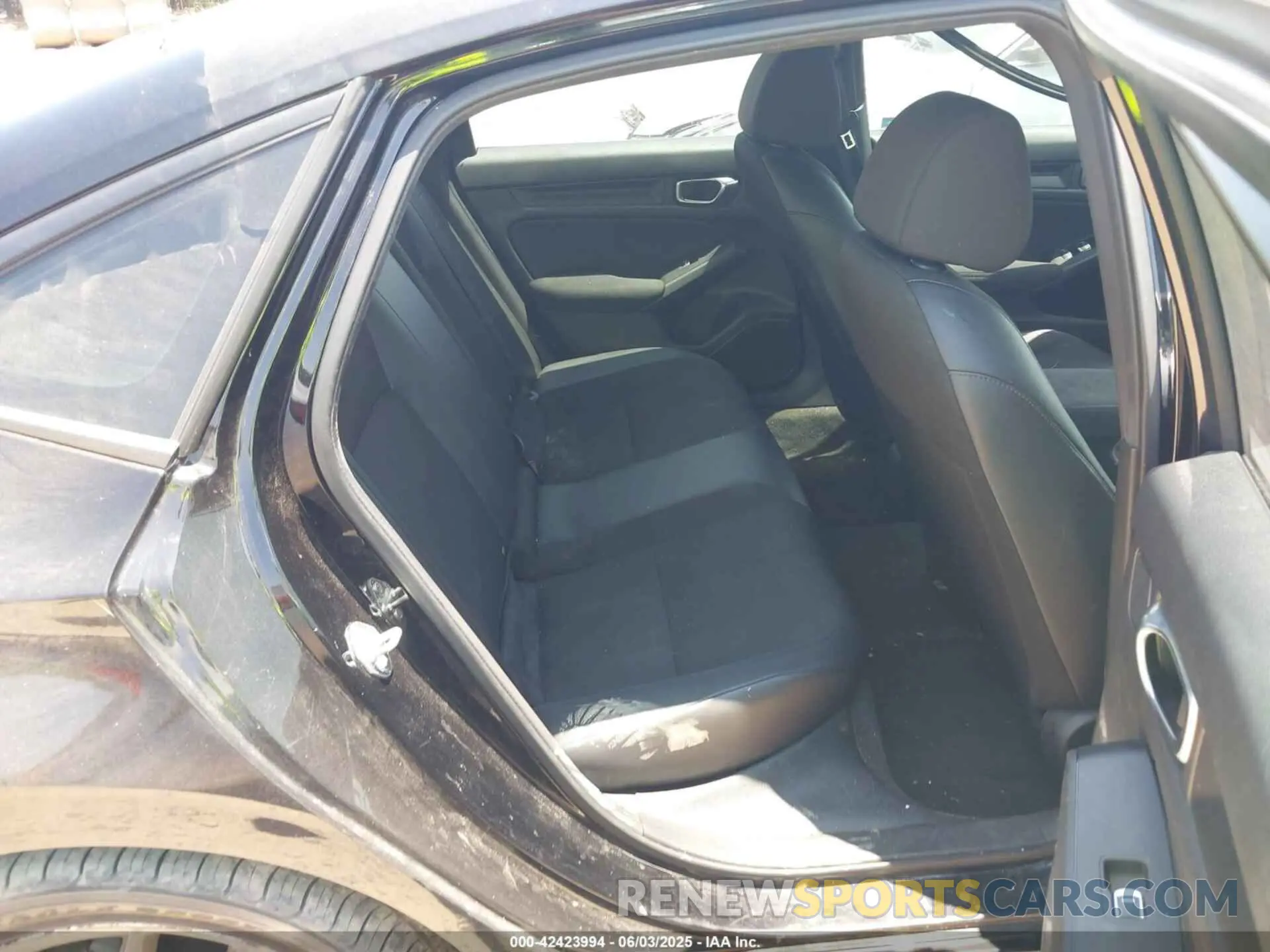 8 Photograph of a damaged car 2HGFE2F59RH550169 HONDA CIVIC 2024