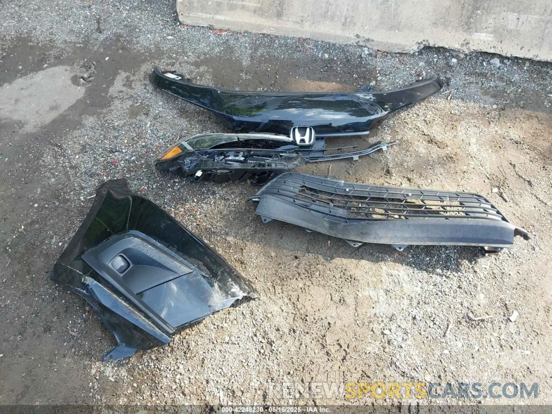 12 Photograph of a damaged car 2HGFE2F59RH554531 HONDA CIVIC 2024