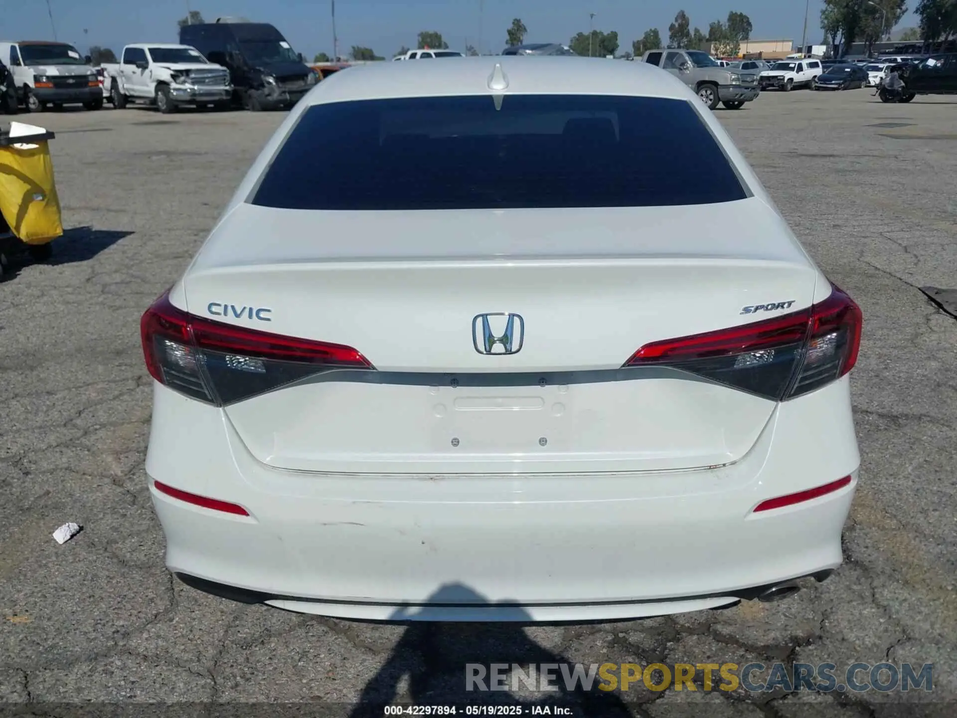 16 Photograph of a damaged car 2HGFE2F59RH554741 HONDA CIVIC 2024
