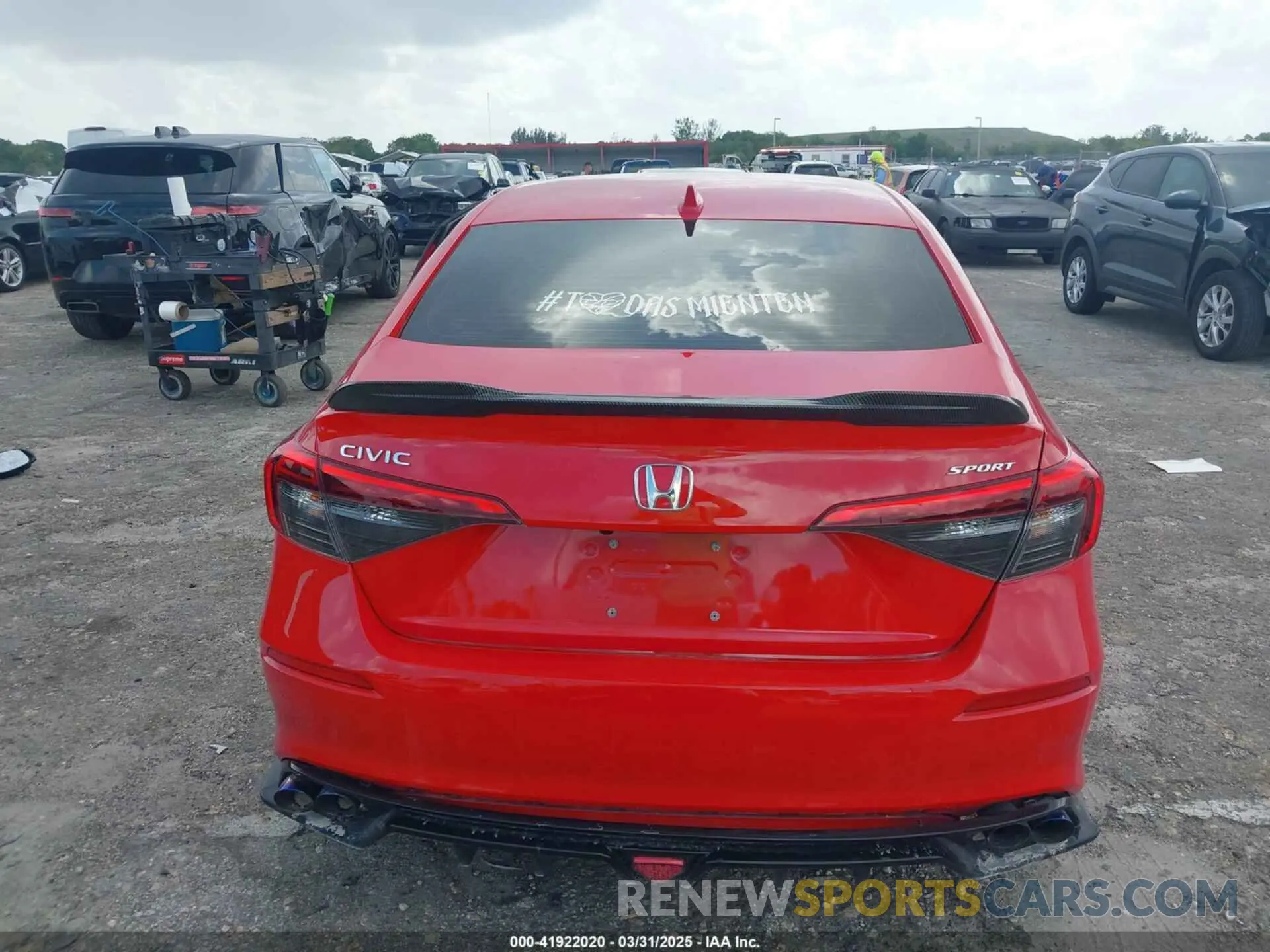17 Photograph of a damaged car 2HGFE2F59RH557137 HONDA CIVIC 2024