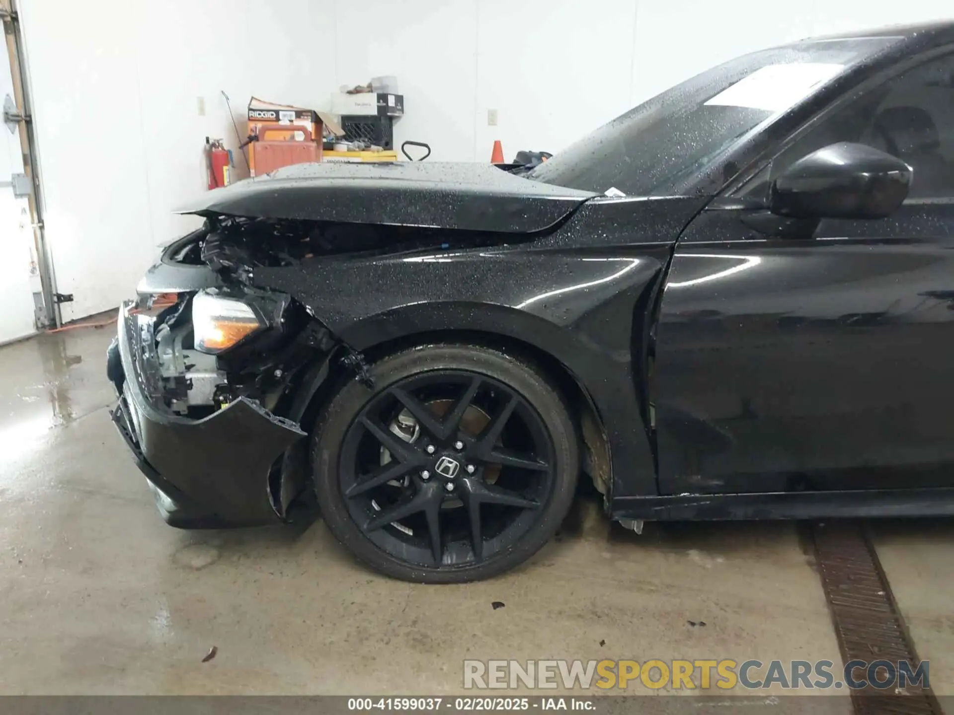 17 Photograph of a damaged car 2HGFE2F59RH558773 HONDA CIVIC 2024