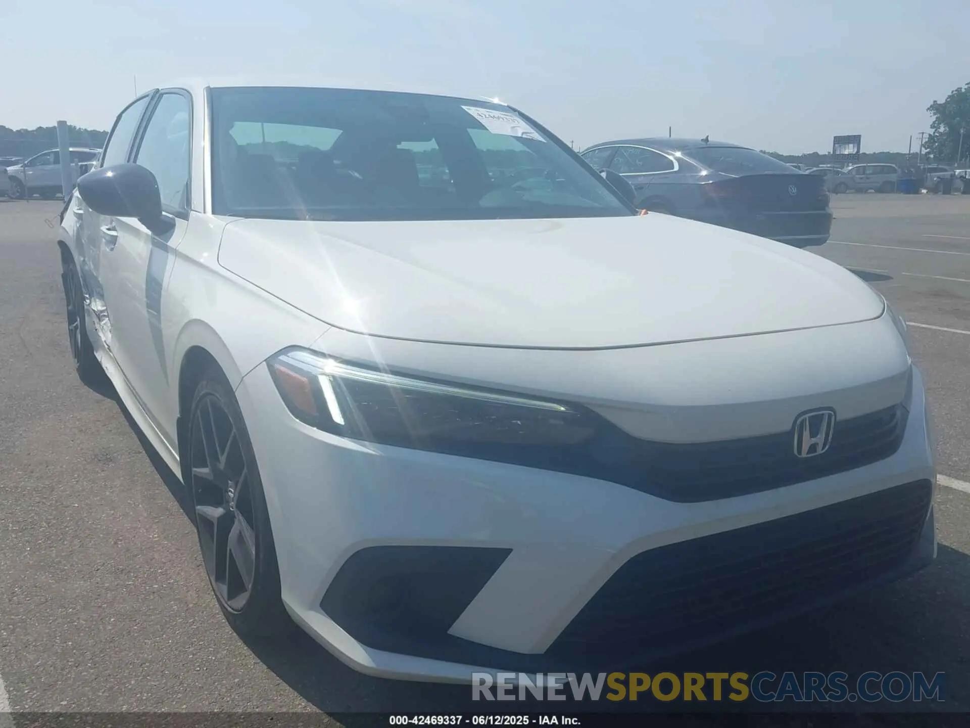 1 Photograph of a damaged car 2HGFE2F59RH579459 HONDA CIVIC 2024
