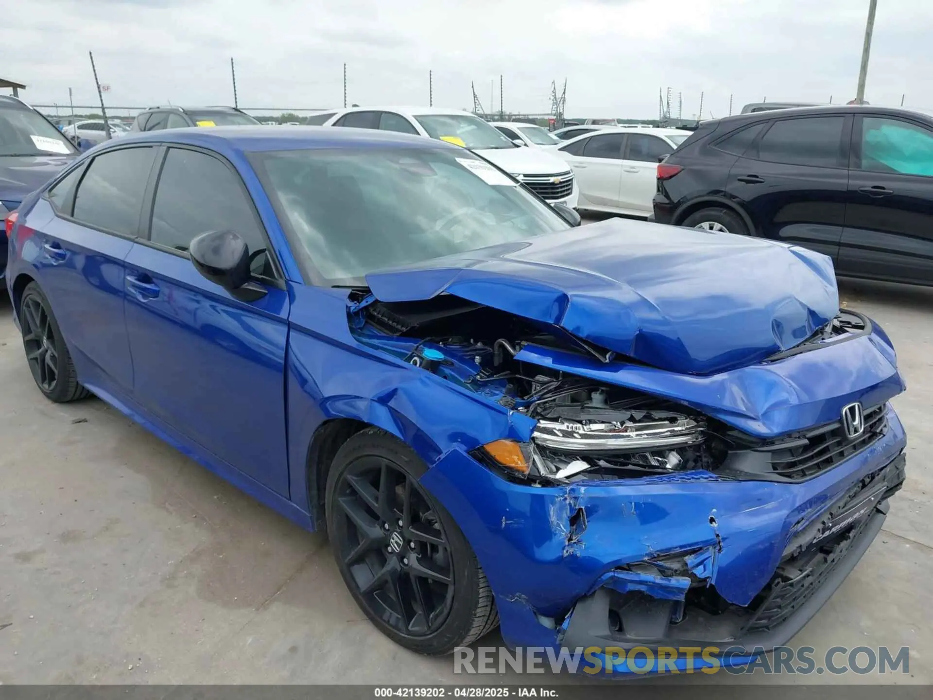 1 Photograph of a damaged car 2HGFE2F5XRH516516 HONDA CIVIC 2024