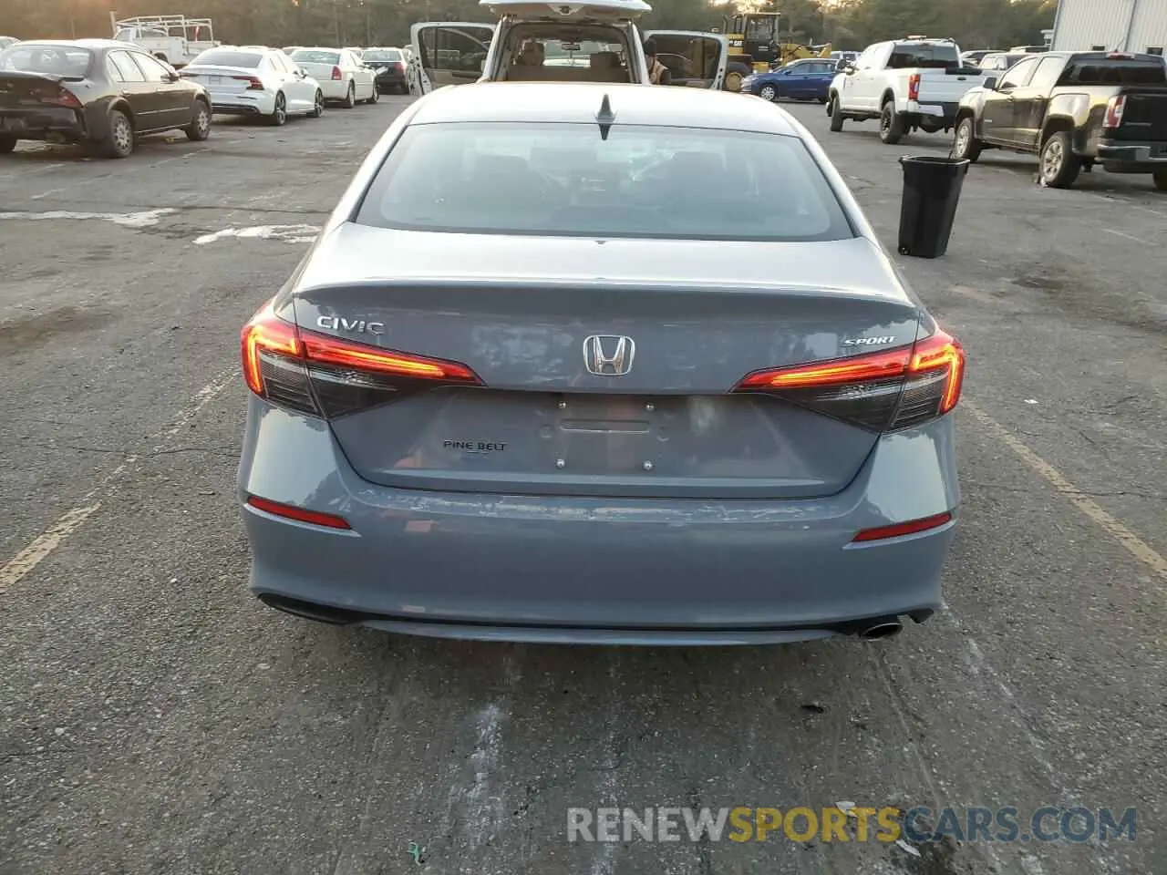 6 Photograph of a damaged car 2HGFE2F5XRH521070 HONDA CIVIC 2024