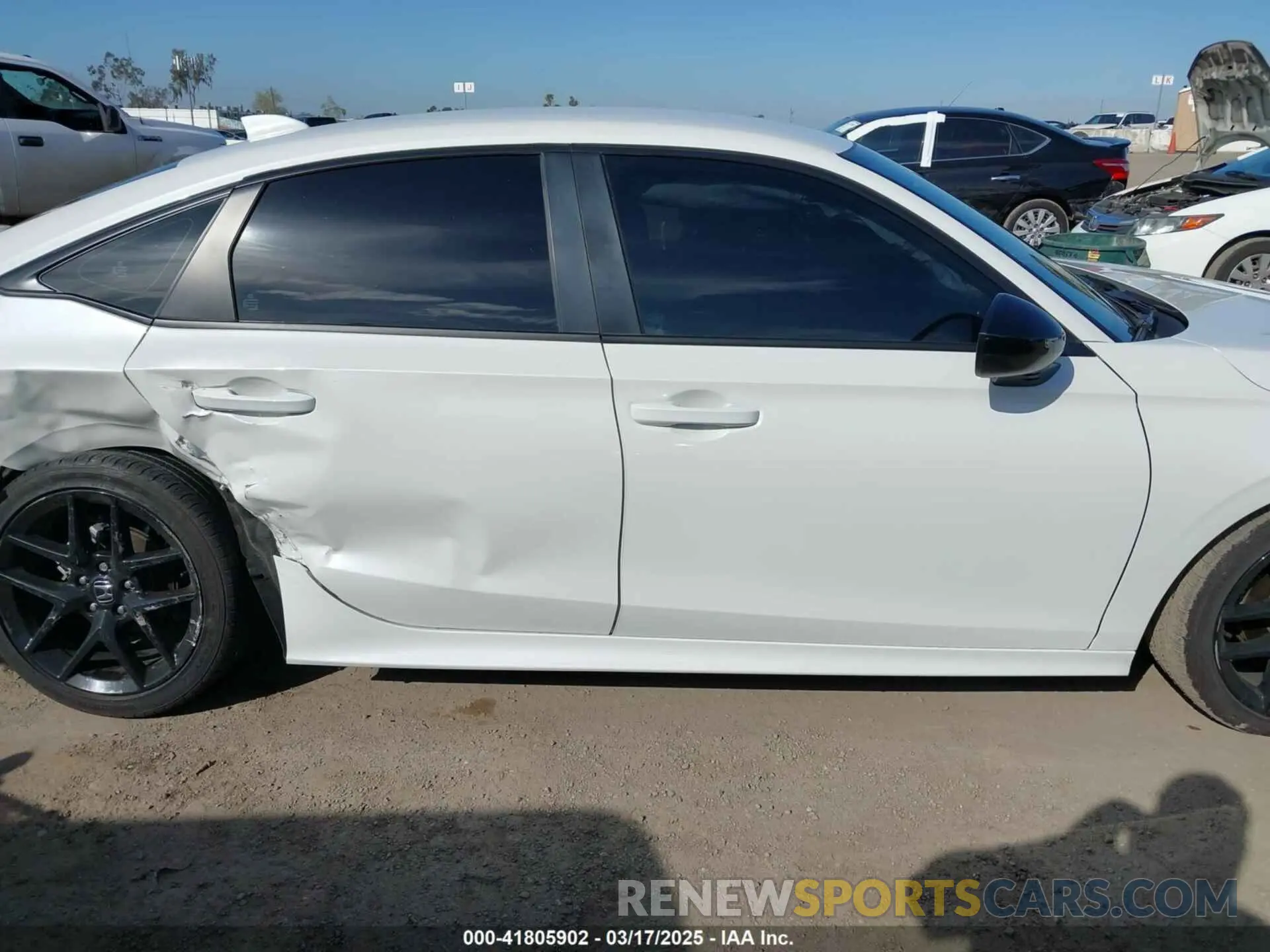 13 Photograph of a damaged car 2HGFE2F5XRH523658 HONDA CIVIC 2024