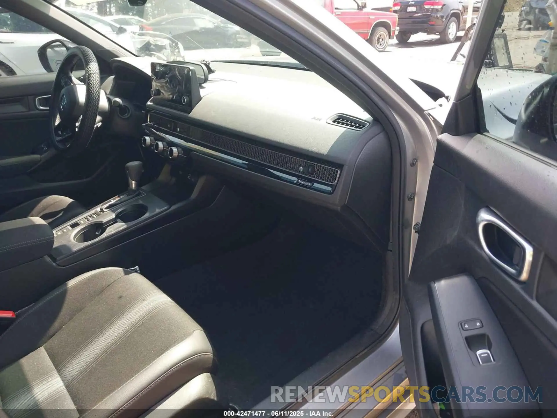 5 Photograph of a damaged car 2HGFE2F5XRH533297 HONDA CIVIC 2024