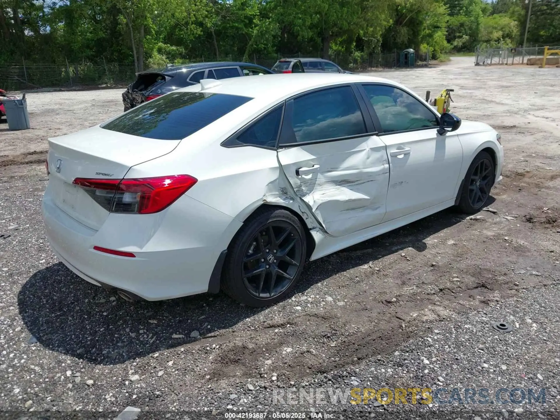 4 Photograph of a damaged car 2HGFE2F5XRH536250 HONDA CIVIC 2024
