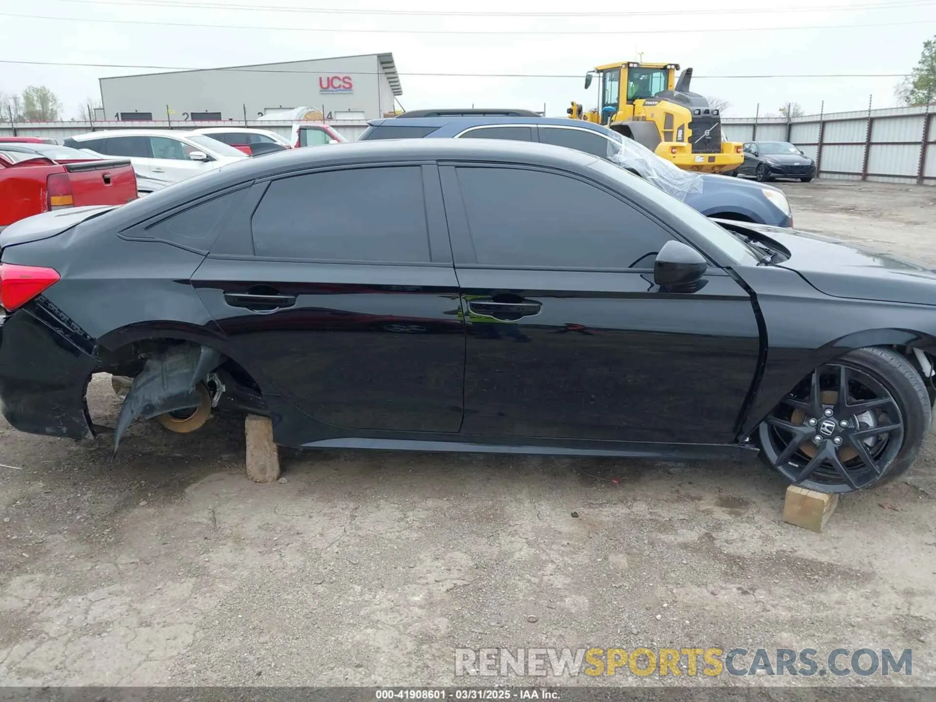 14 Photograph of a damaged car 2HGFE2F5XRH575047 HONDA CIVIC 2024