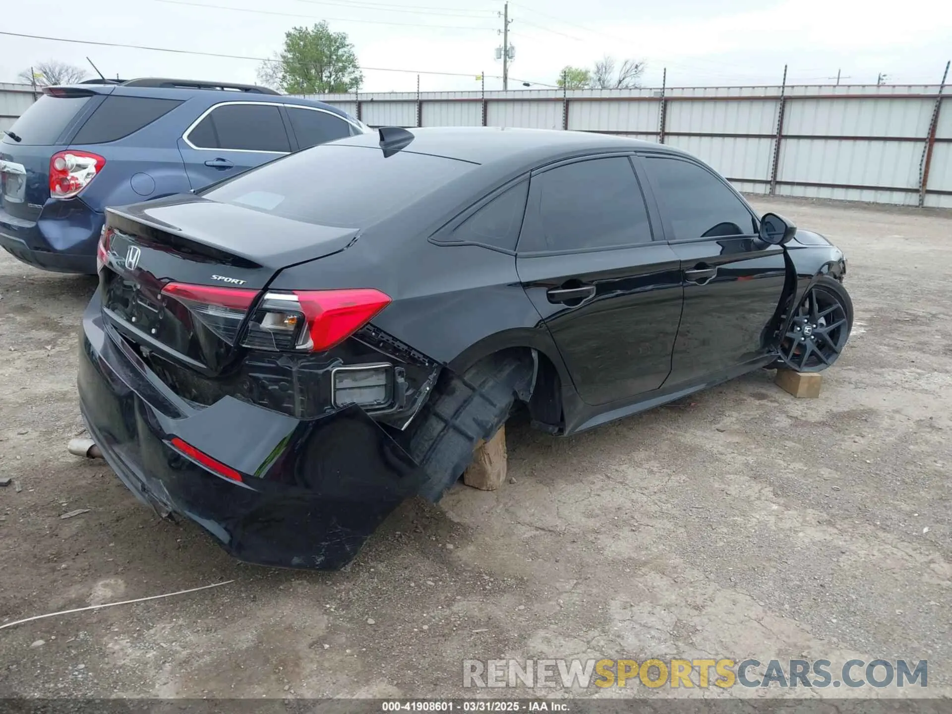 4 Photograph of a damaged car 2HGFE2F5XRH575047 HONDA CIVIC 2024