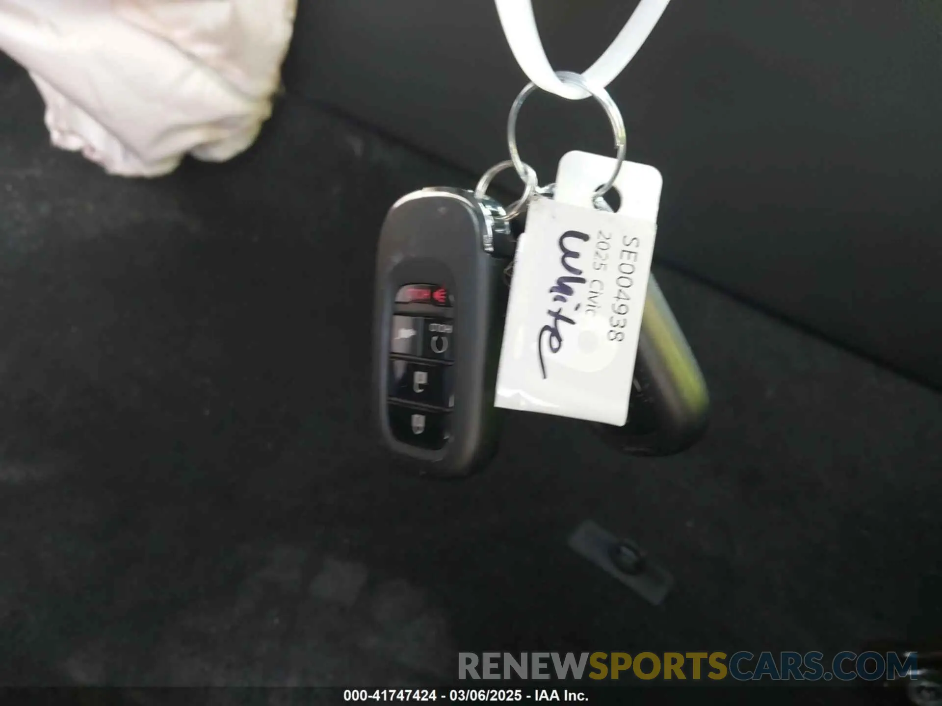 11 Photograph of a damaged car 19XFL2H80SE004938 HONDA CIVIC 2025