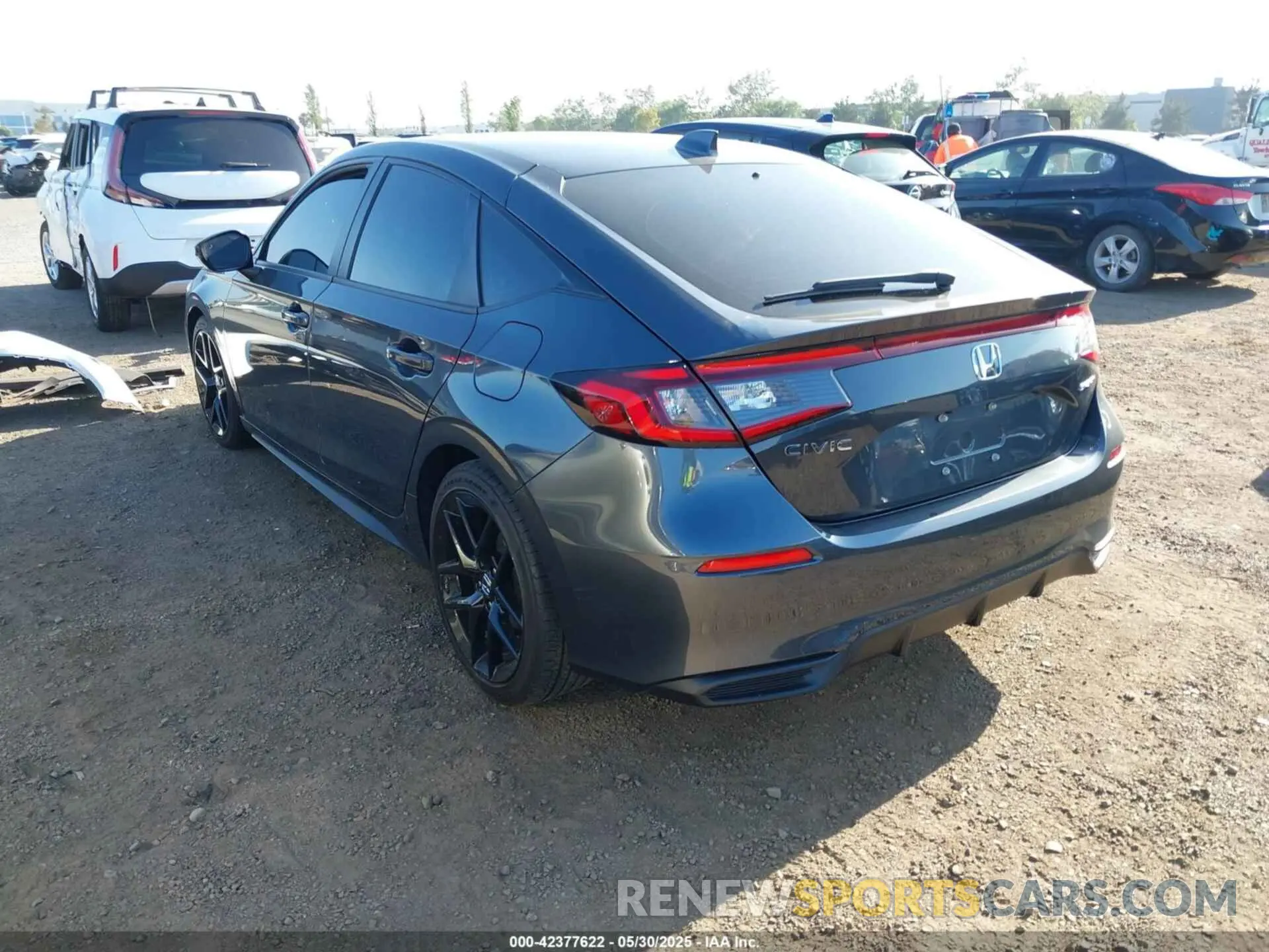 3 Photograph of a damaged car 19XFL2H80SE013705 HONDA CIVIC 2025
