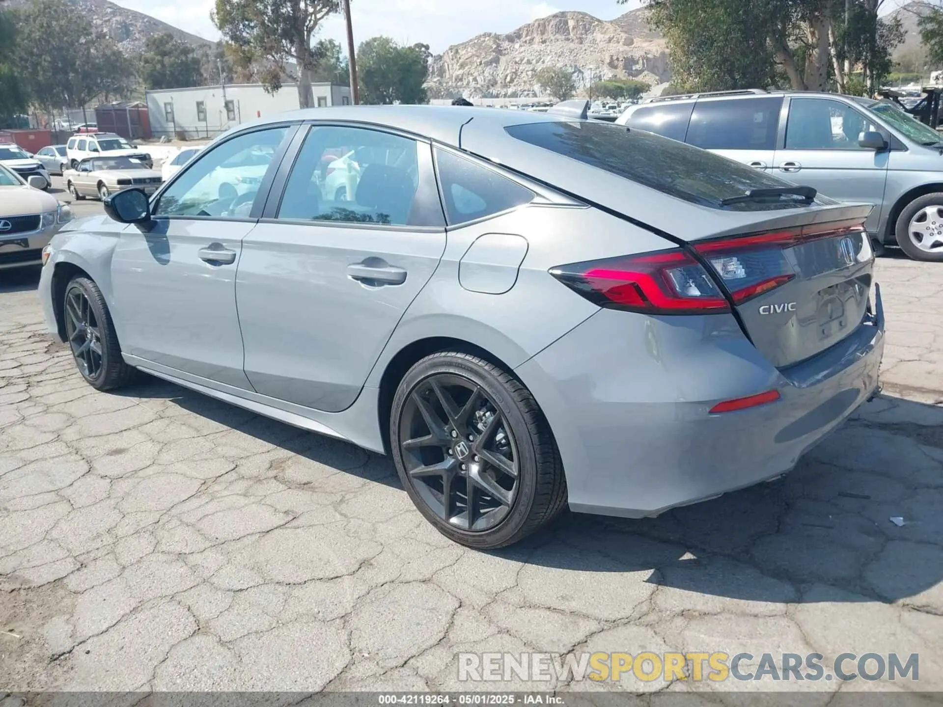 3 Photograph of a damaged car 19XFL2H81SE012336 HONDA CIVIC 2025