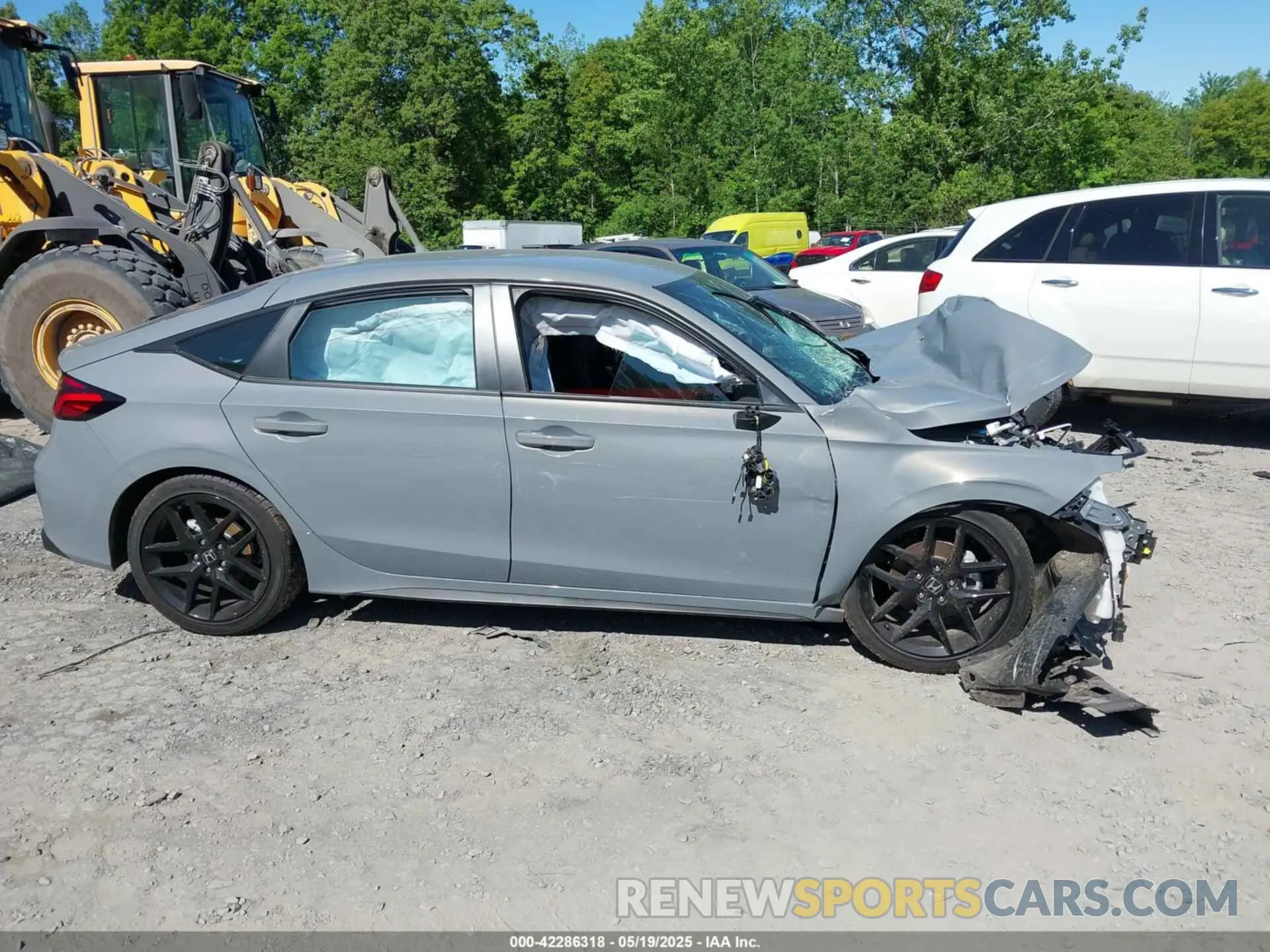 12 Photograph of a damaged car 19XFL2H81SE025815 HONDA CIVIC 2025