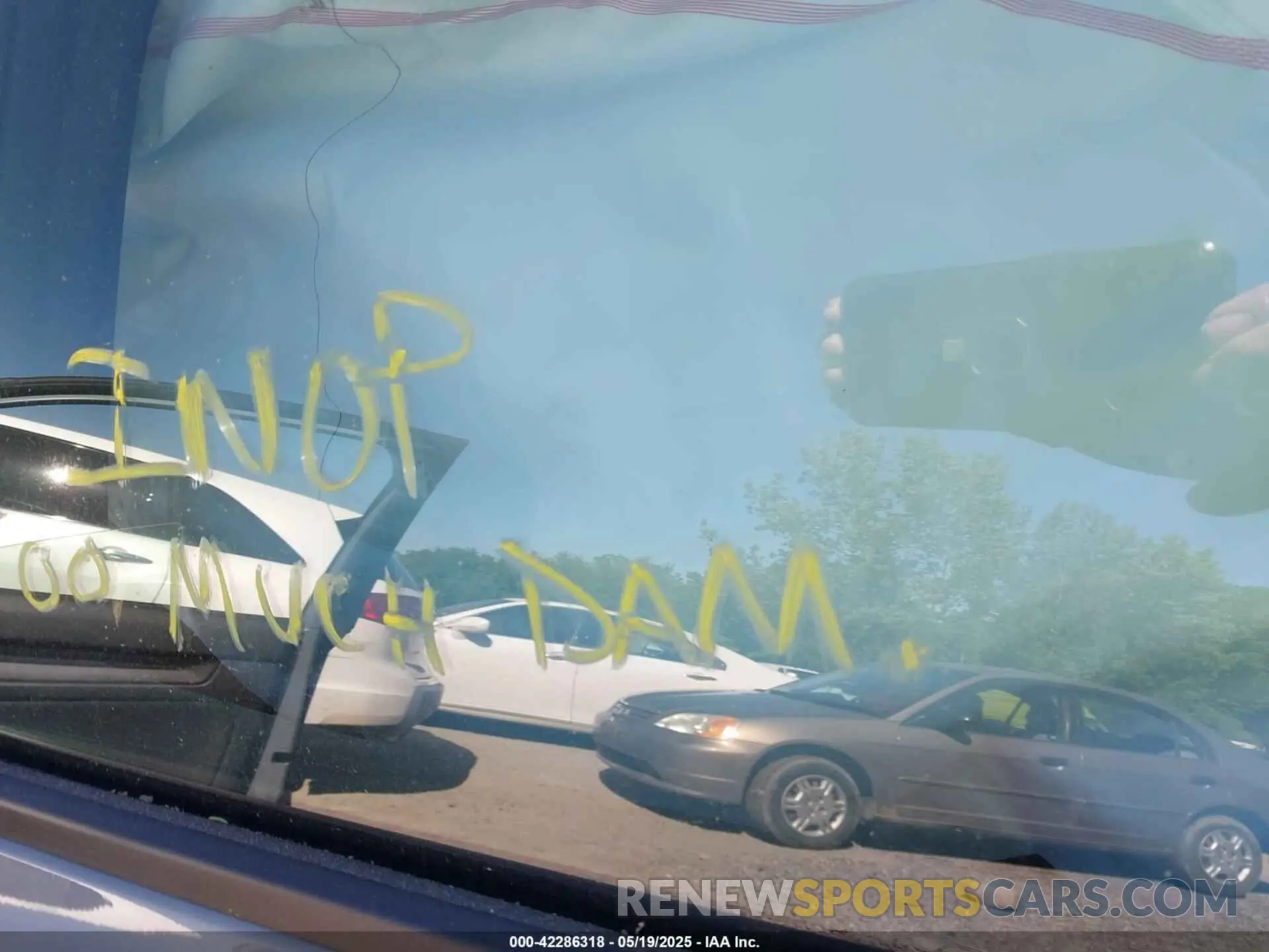 14 Photograph of a damaged car 19XFL2H81SE025815 HONDA CIVIC 2025