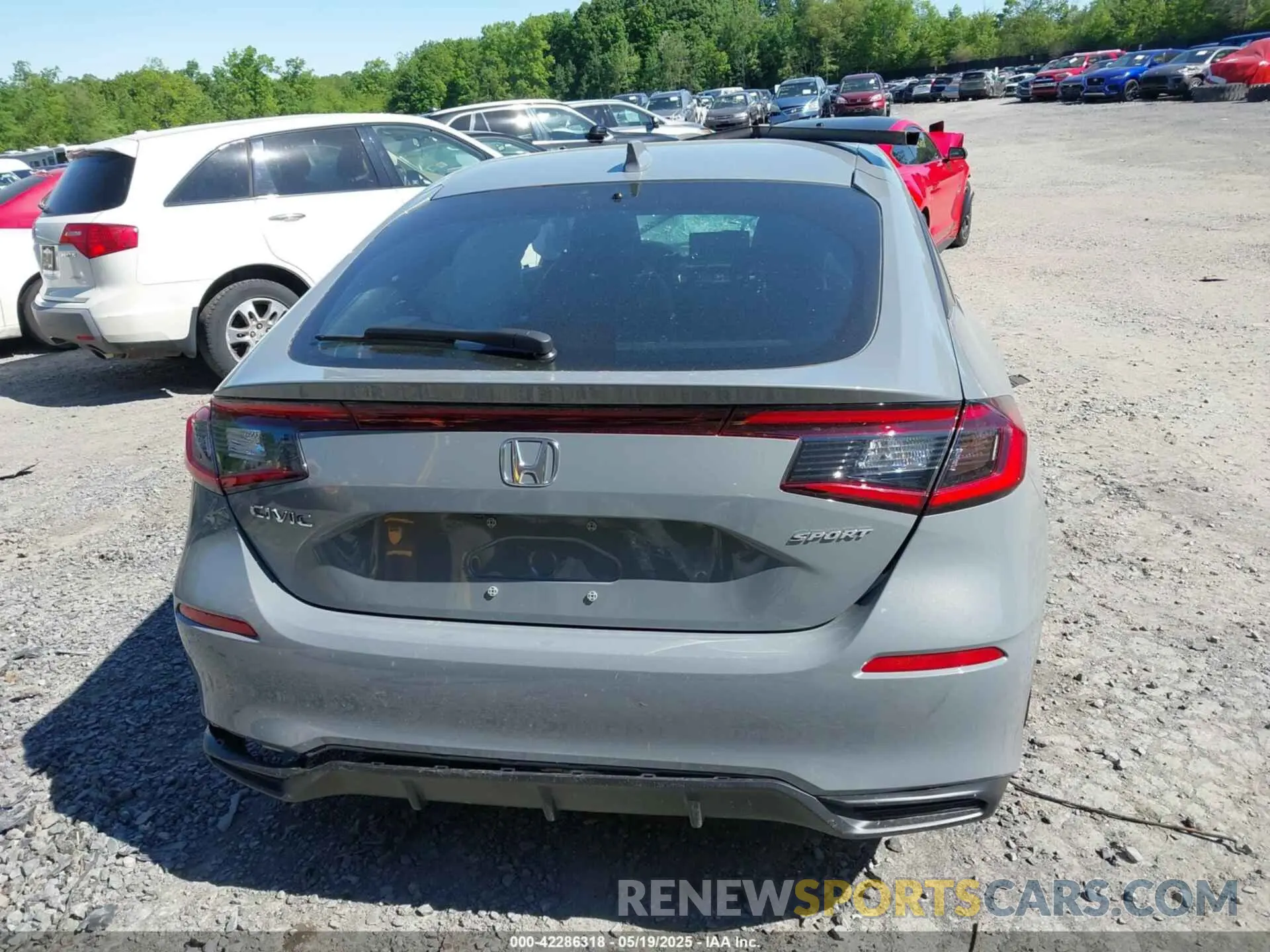 15 Photograph of a damaged car 19XFL2H81SE025815 HONDA CIVIC 2025
