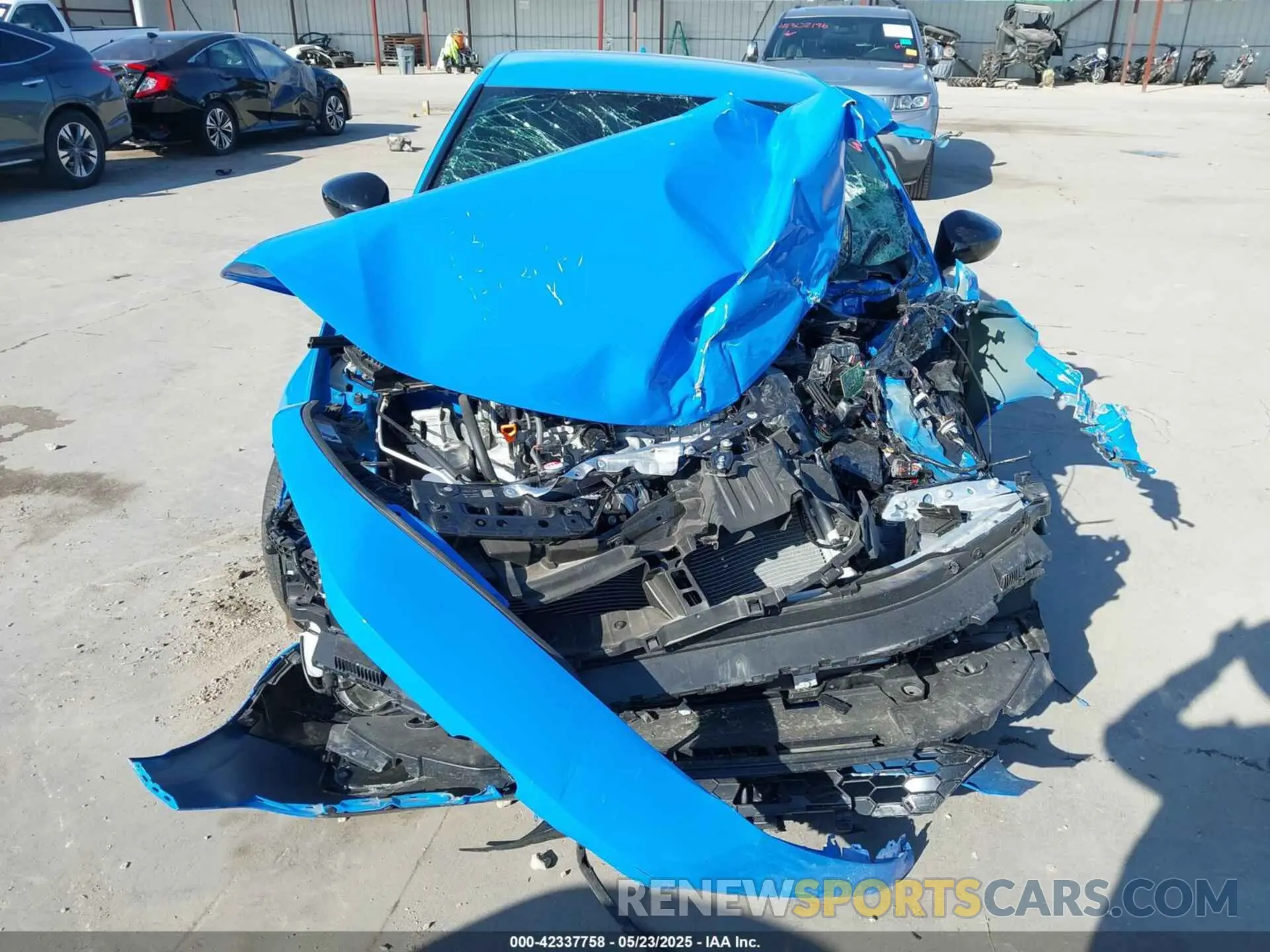 12 Photograph of a damaged car 19XFL2H82SE006206 HONDA CIVIC 2025