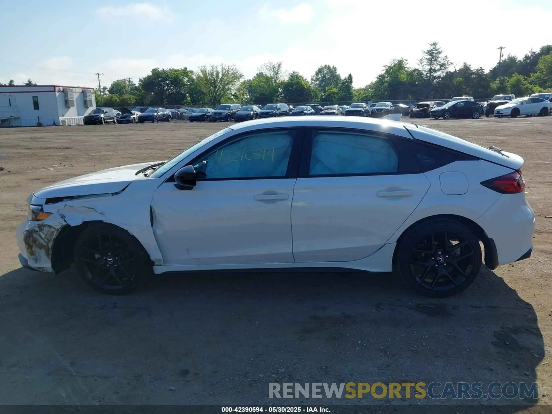 14 Photograph of a damaged car 19XFL2H83SE004092 HONDA CIVIC 2025