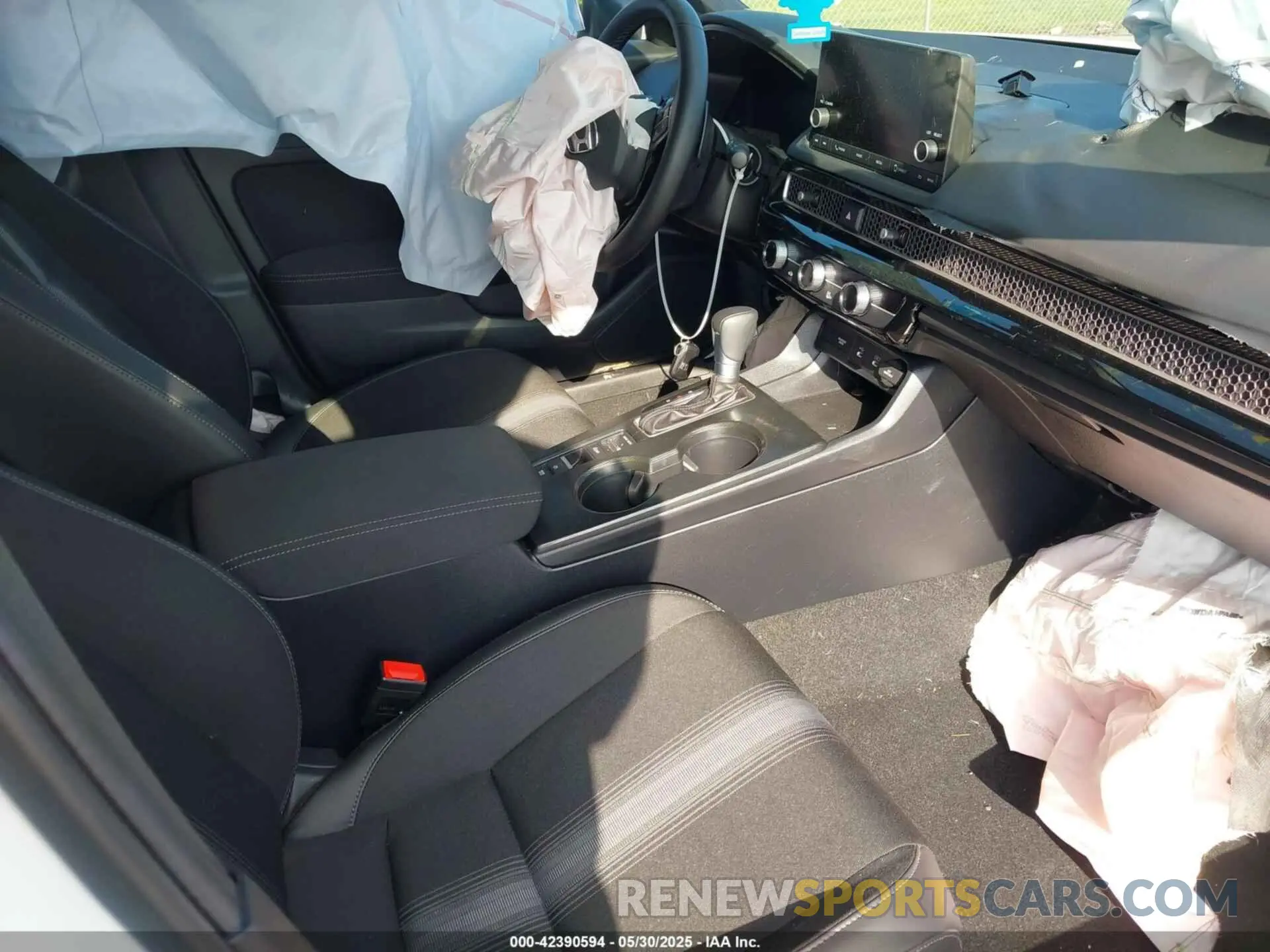 5 Photograph of a damaged car 19XFL2H83SE004092 HONDA CIVIC 2025