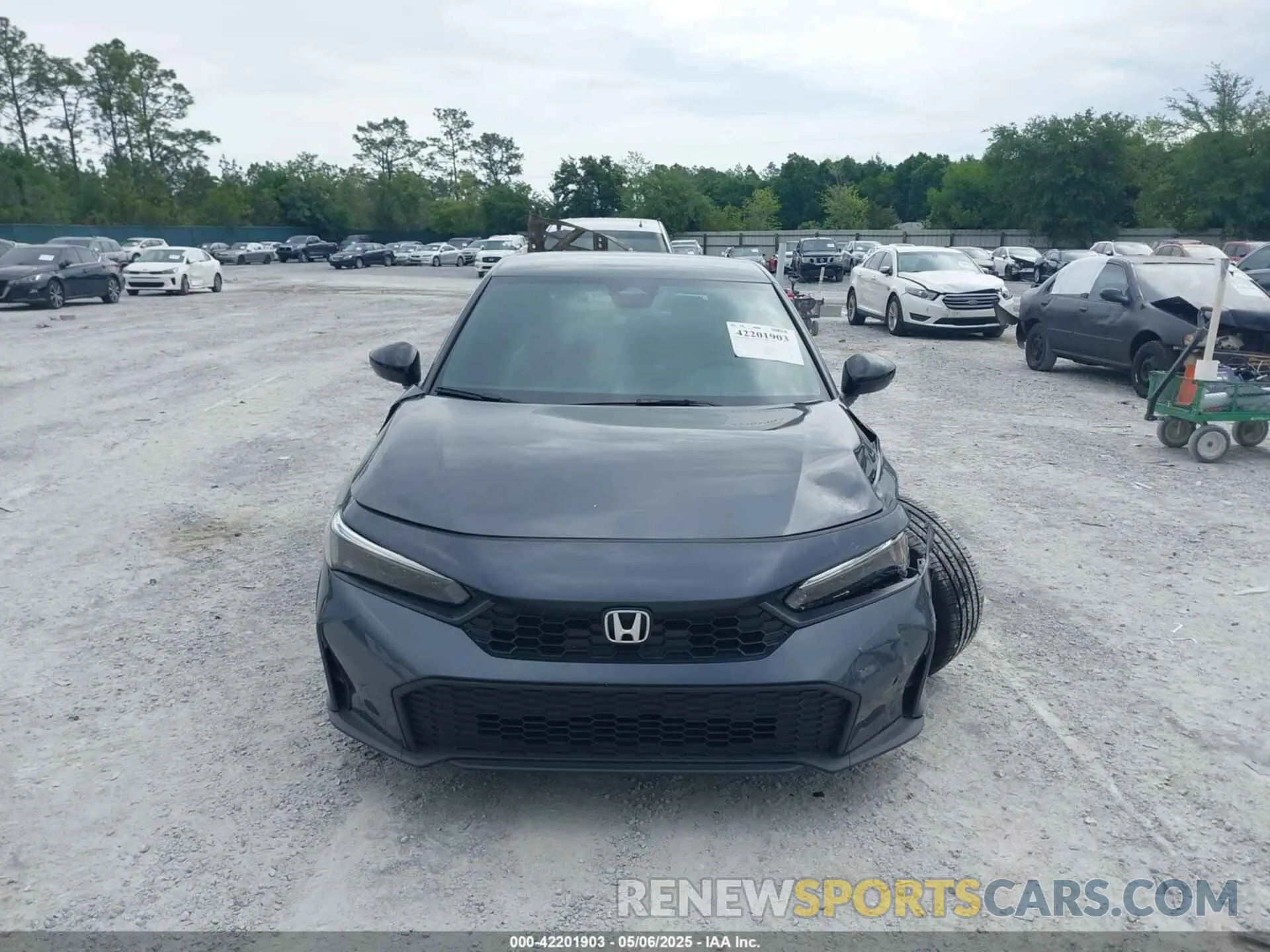 12 Photograph of a damaged car 19XFL2H83SE012838 HONDA CIVIC 2025