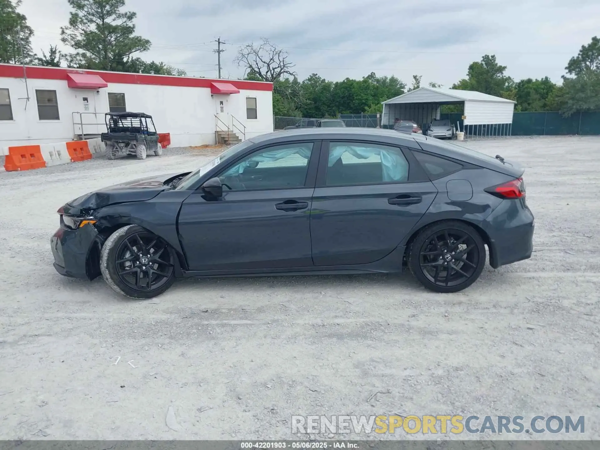 14 Photograph of a damaged car 19XFL2H83SE012838 HONDA CIVIC 2025