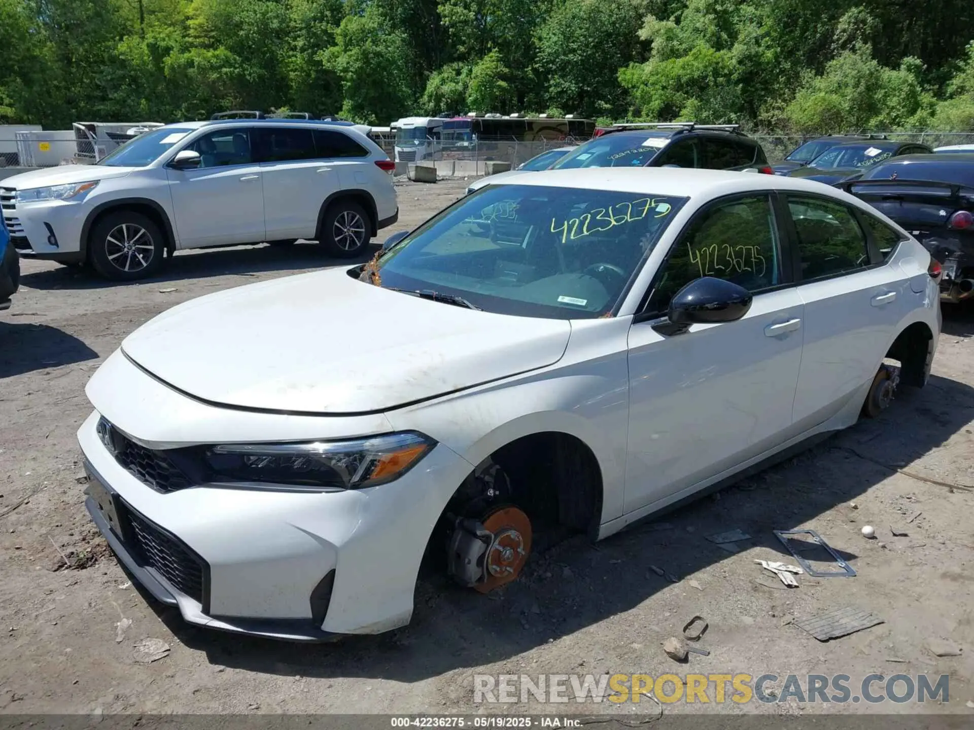 2 Photograph of a damaged car 19XFL2H84SE001458 HONDA CIVIC 2025
