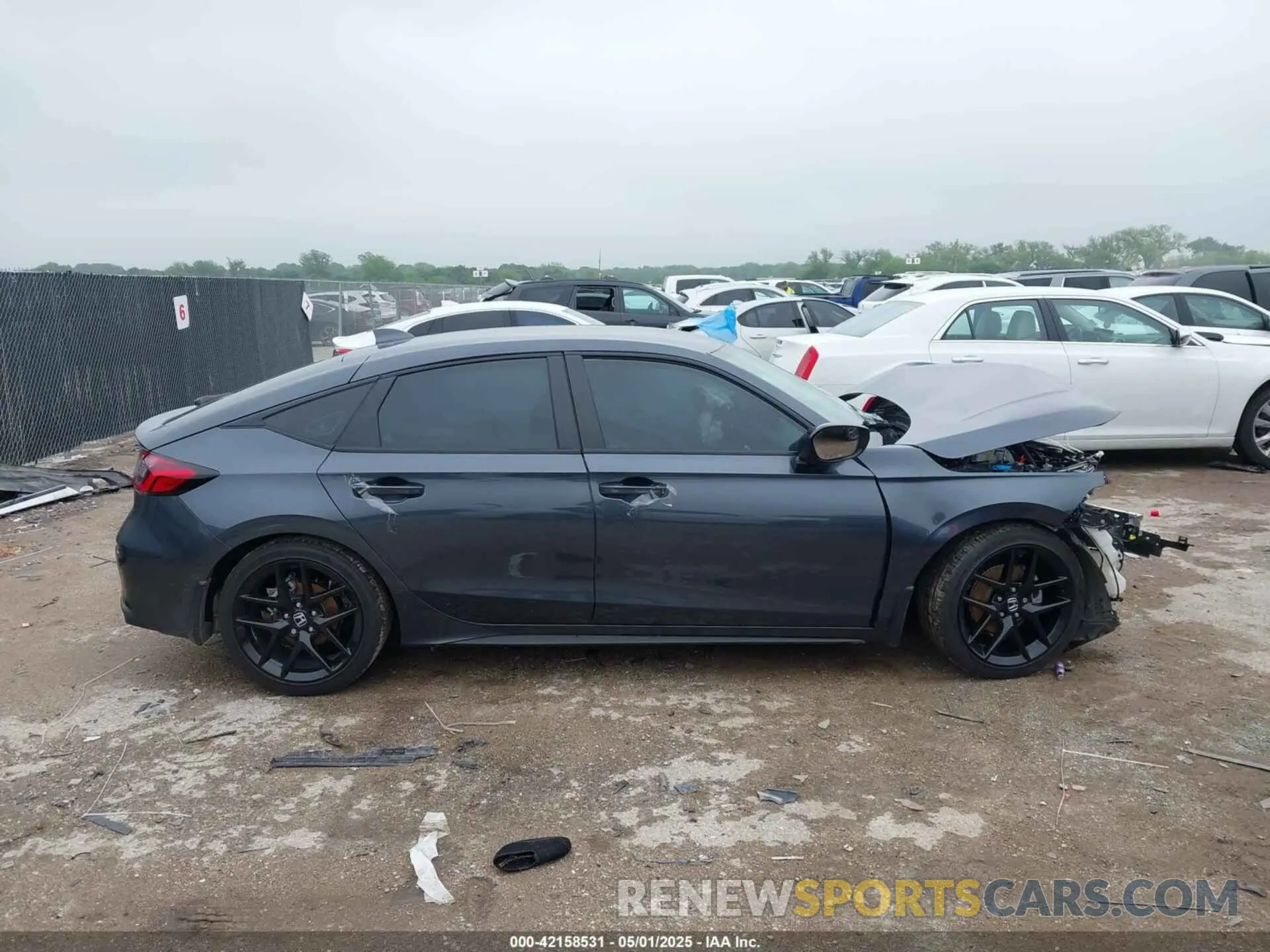 13 Photograph of a damaged car 19XFL2H84SE003646 HONDA CIVIC 2025