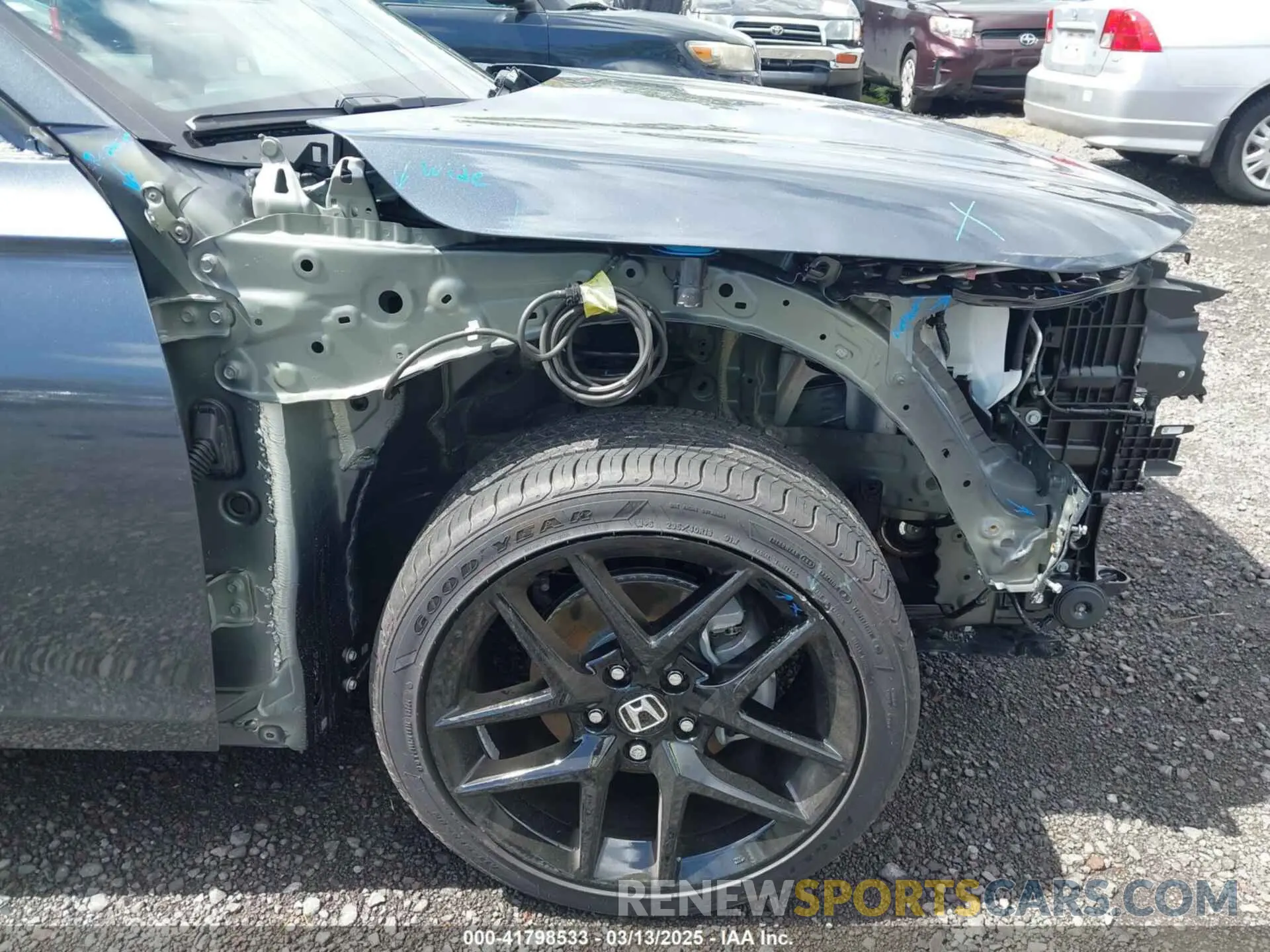 18 Photograph of a damaged car 19XFL2H84SE004571 HONDA CIVIC 2025