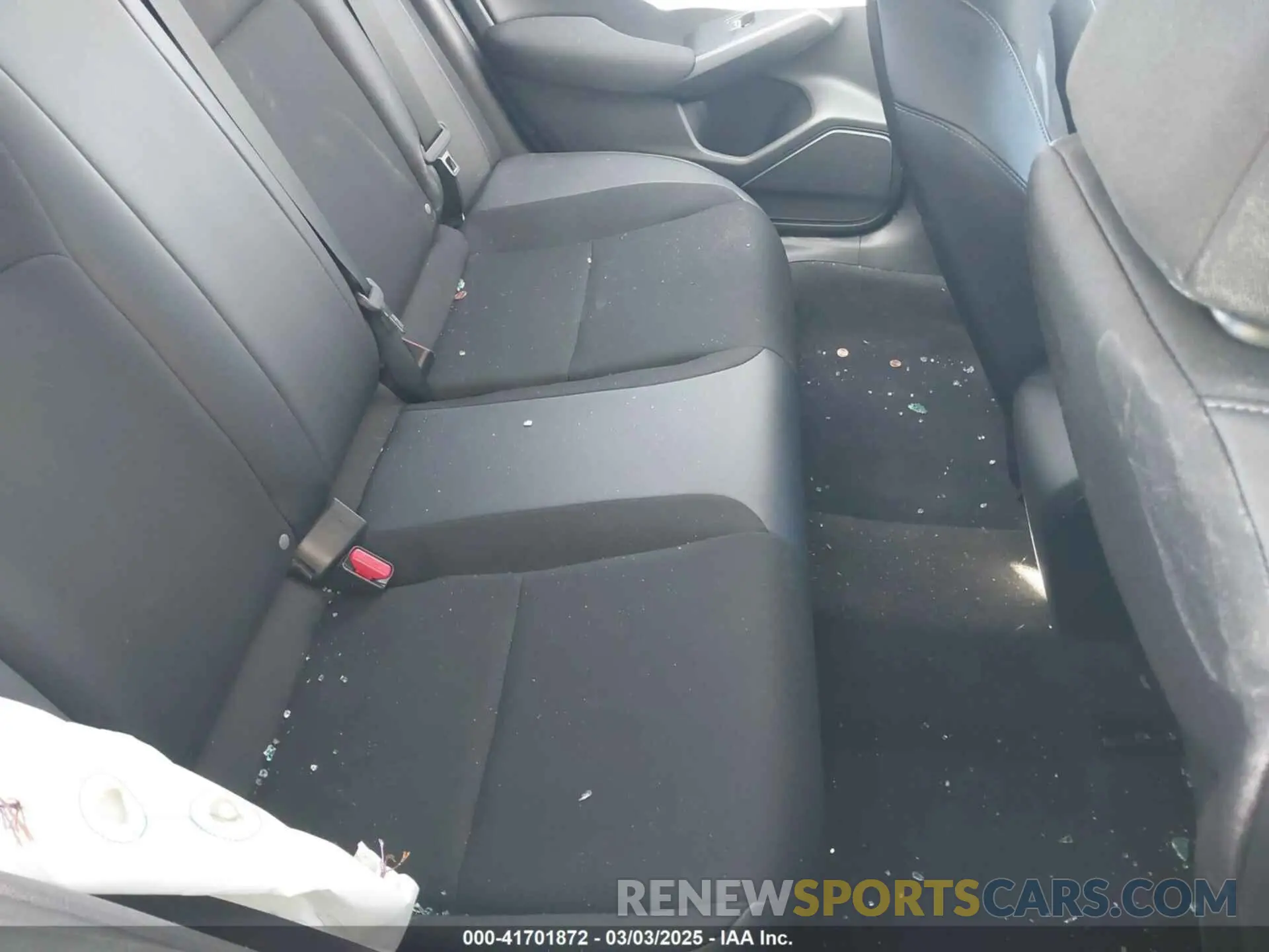 8 Photograph of a damaged car 19XFL2H86SE000828 HONDA CIVIC 2025