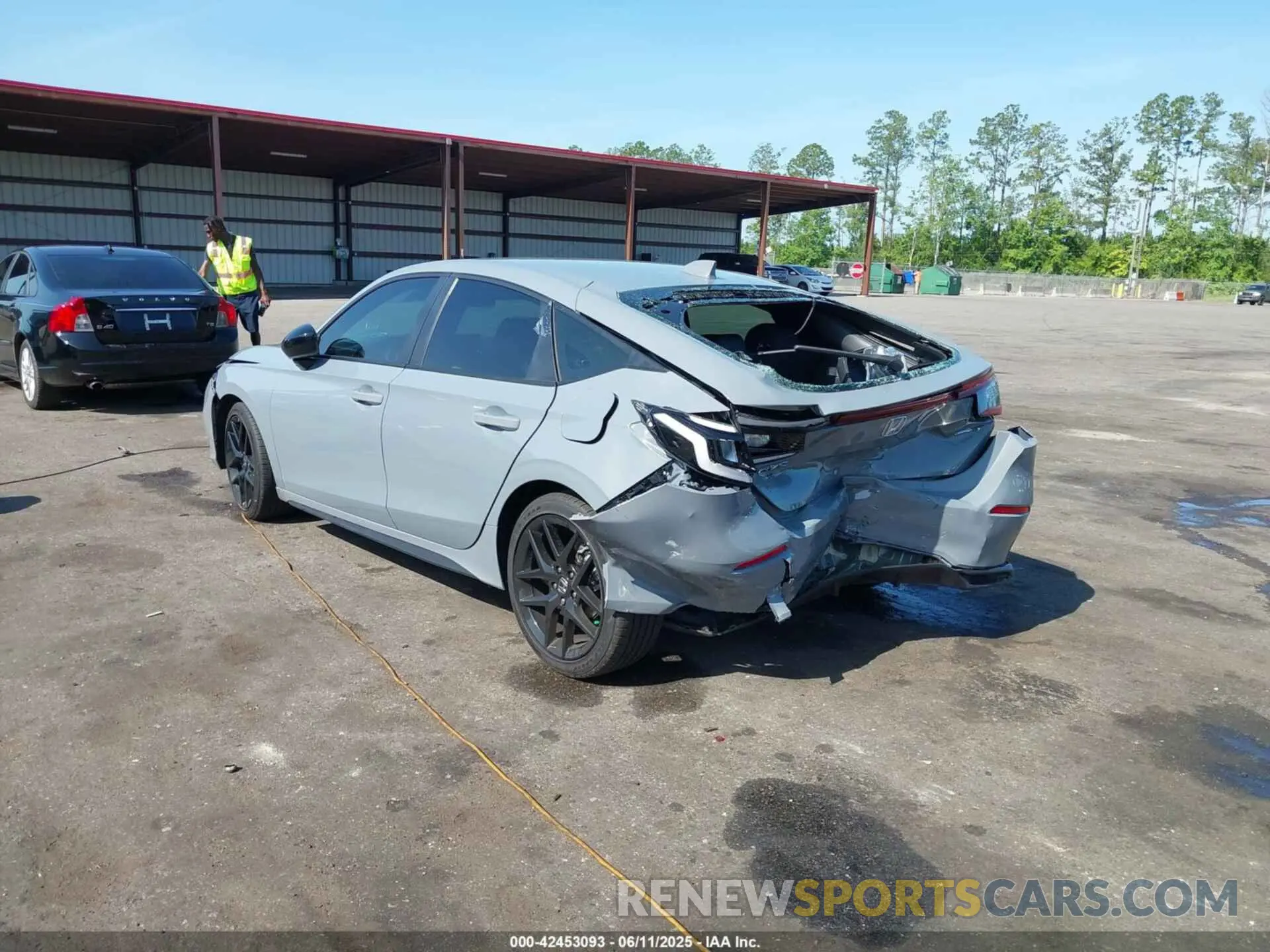 3 Photograph of a damaged car 19XFL2H86SE012364 HONDA CIVIC 2025