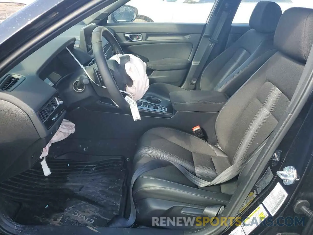 7 Photograph of a damaged car 19XFL2H87SE009828 HONDA CIVIC 2025