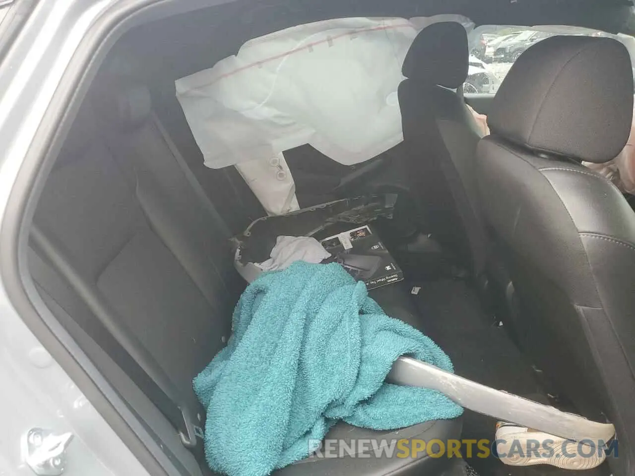 11 Photograph of a damaged car 19XFL2H88SE000085 HONDA CIVIC 2025