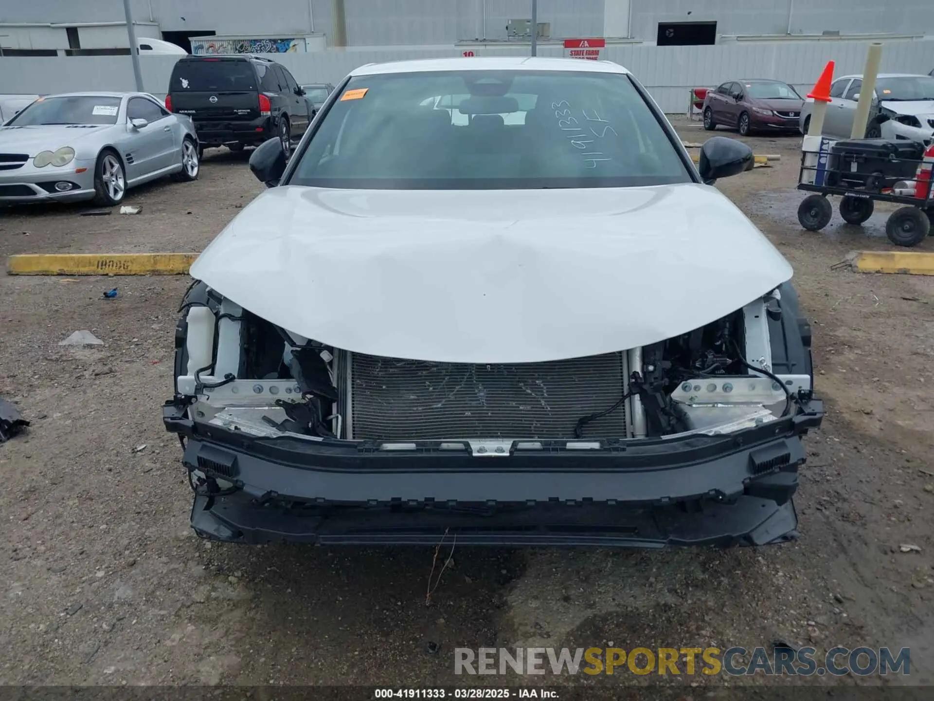 19 Photograph of a damaged car 19XFL2H88SE006758 HONDA CIVIC 2025