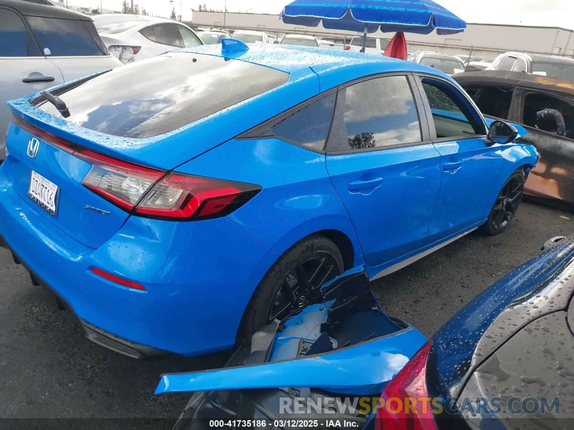 4 Photograph of a damaged car 19XFL2H89SE015470 HONDA CIVIC 2025