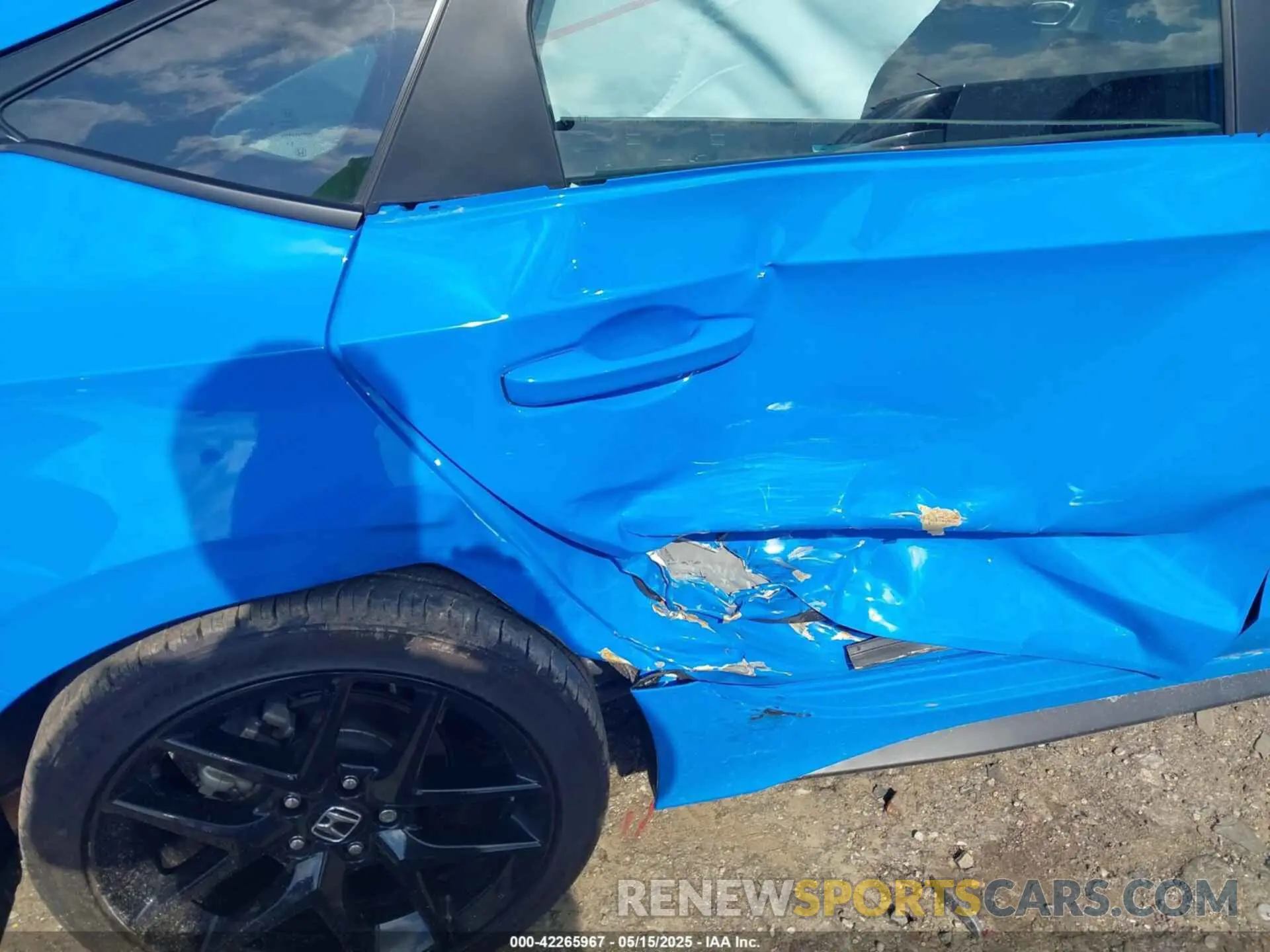 6 Photograph of a damaged car 19XFL2H8XSE002145 HONDA CIVIC 2025