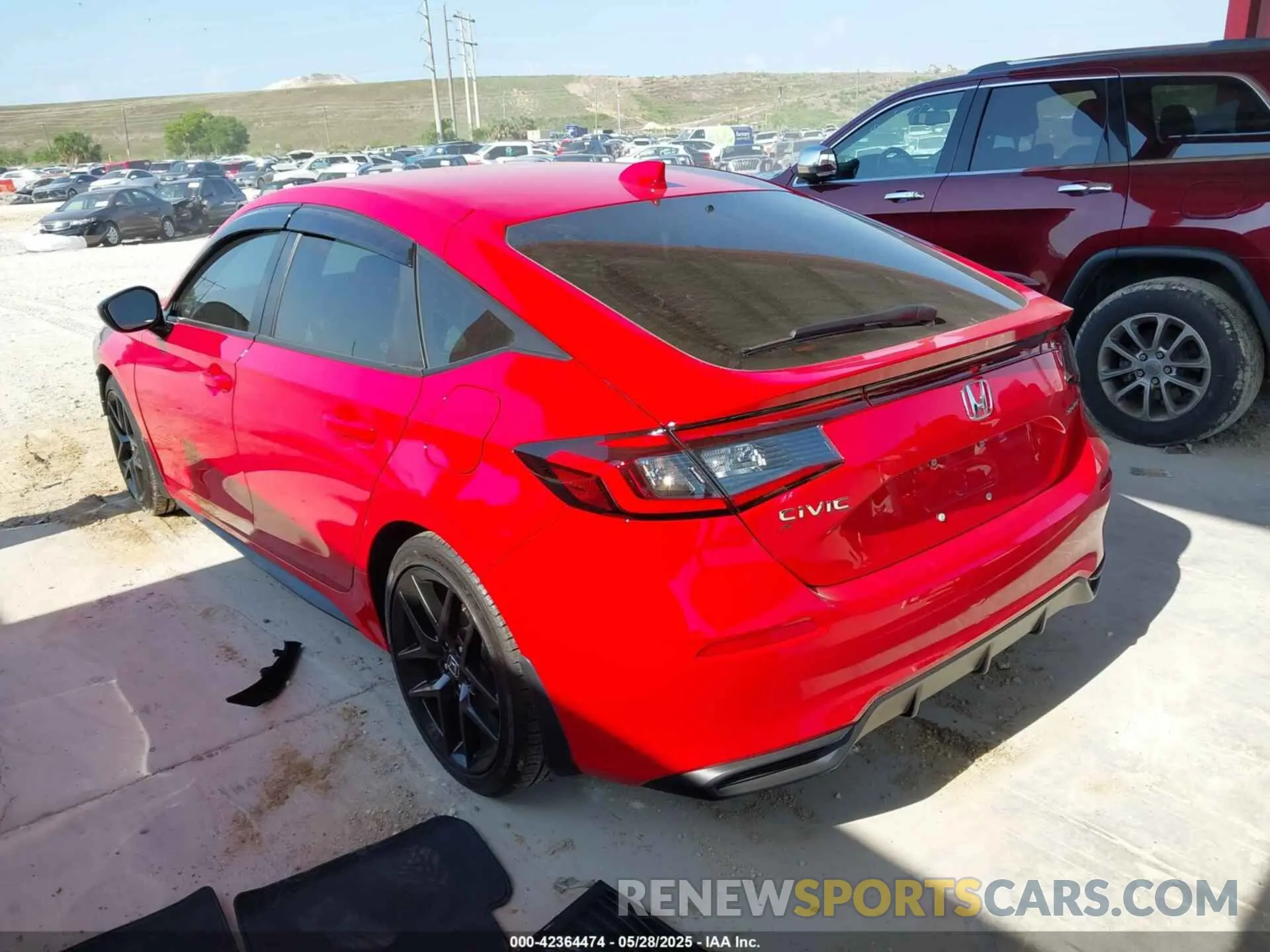 3 Photograph of a damaged car 19XFL2H8XSE002985 HONDA CIVIC 2025