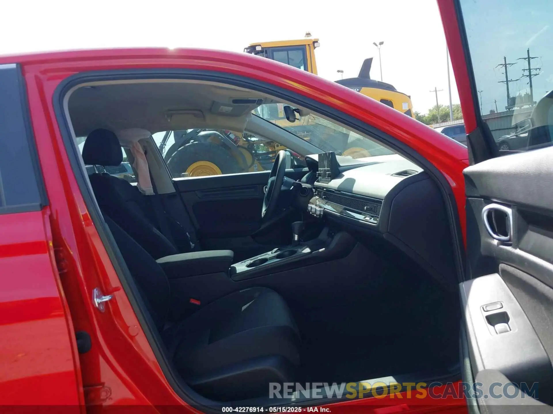 5 Photograph of a damaged car 2HGFE2F21SH553403 HONDA CIVIC 2025