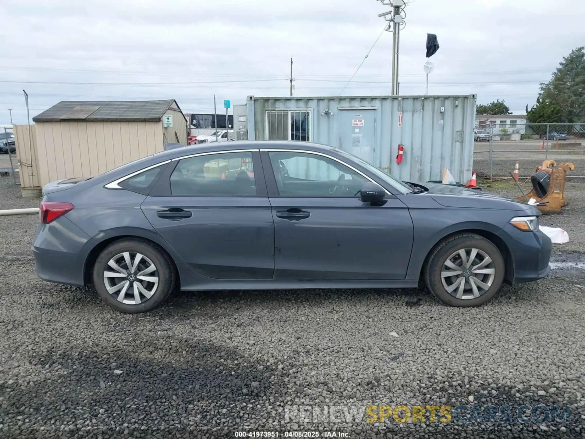13 Photograph of a damaged car 2HGFE2F22SH529563 HONDA CIVIC 2025