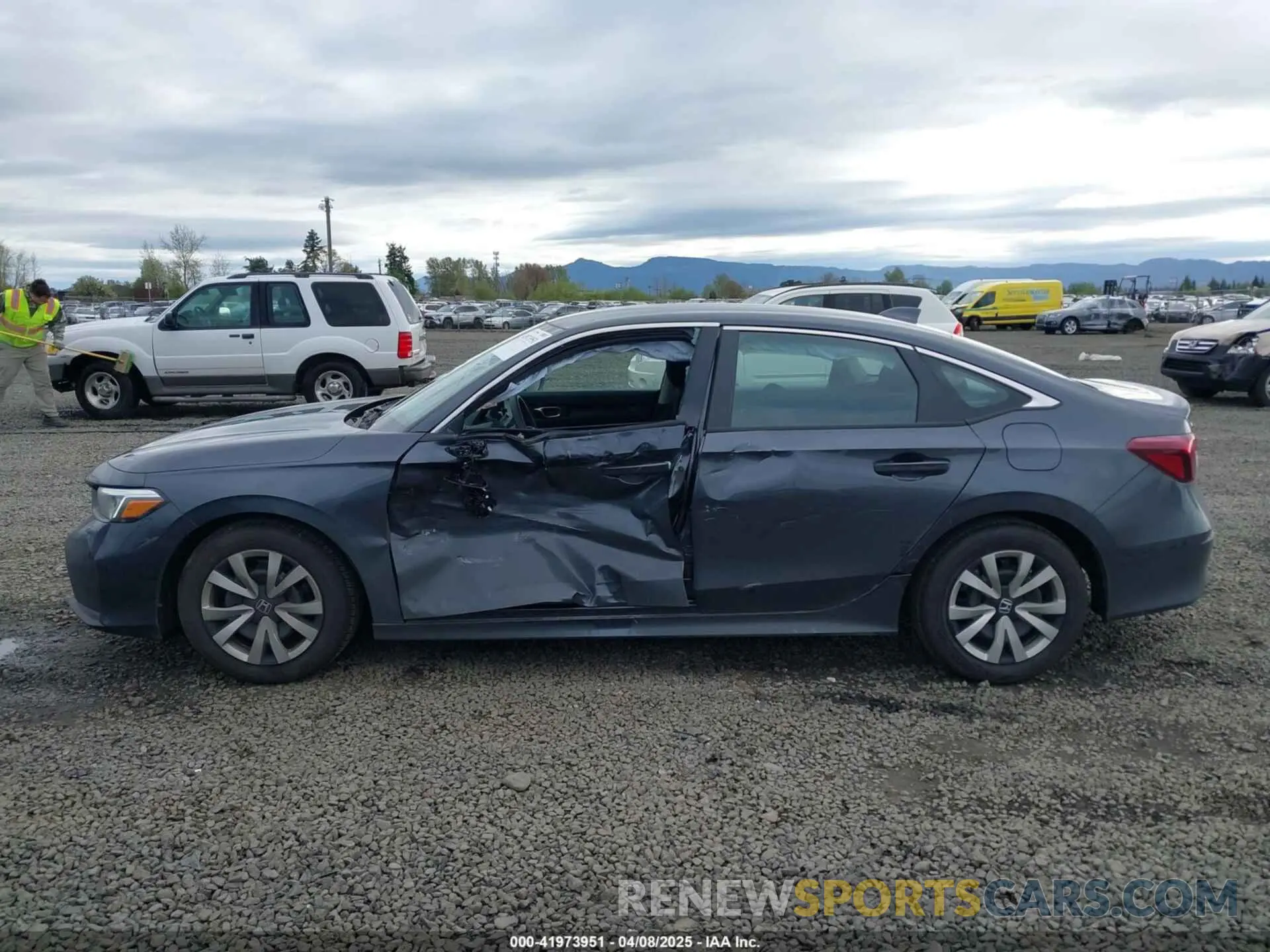 14 Photograph of a damaged car 2HGFE2F22SH529563 HONDA CIVIC 2025