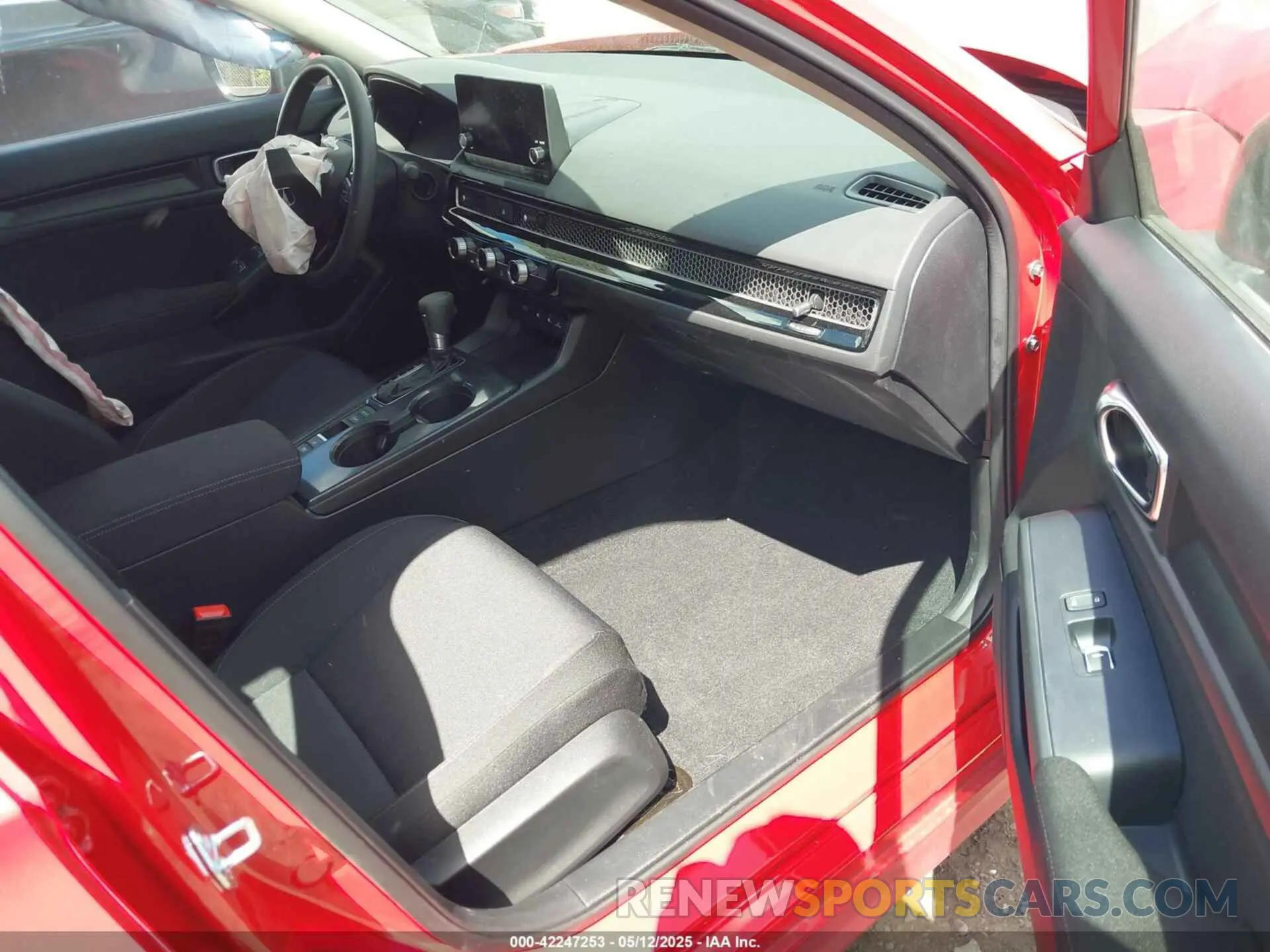 5 Photograph of a damaged car 2HGFE2F26SH559438 HONDA CIVIC 2025
