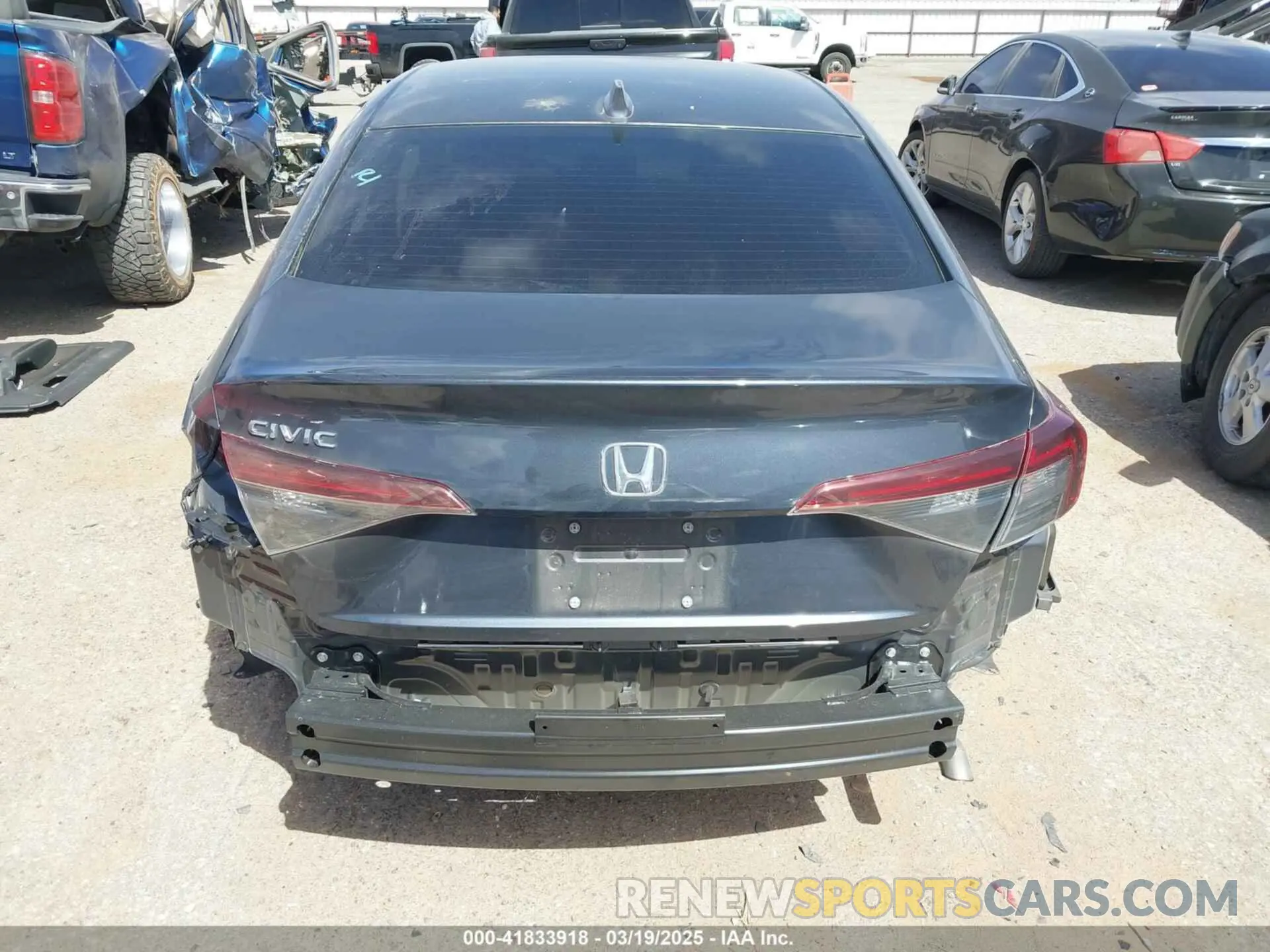 17 Photograph of a damaged car 2HGFE2F28SH530393 HONDA CIVIC 2025