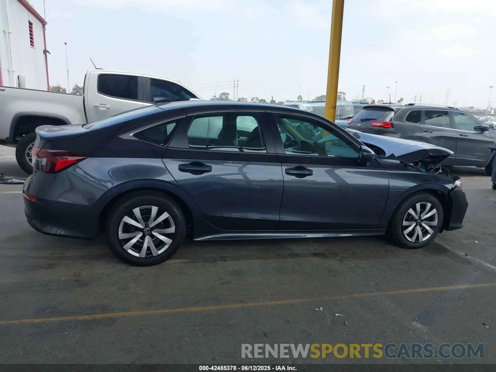 13 Photograph of a damaged car 2HGFE2F28SH596149 HONDA CIVIC 2025