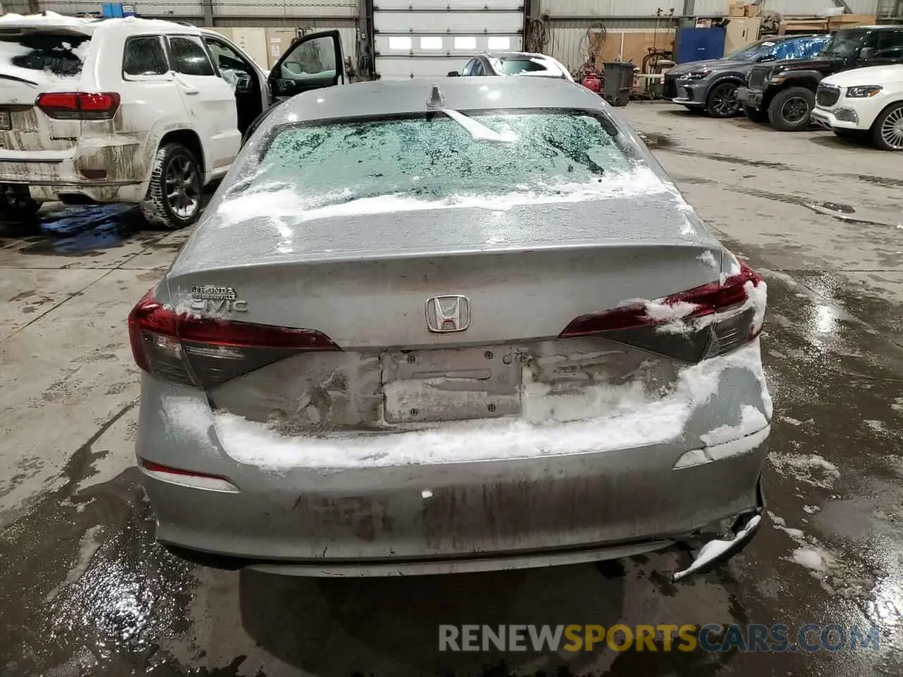 6 Photograph of a damaged car 2HGFE2F2XSH102874 HONDA CIVIC 2025
