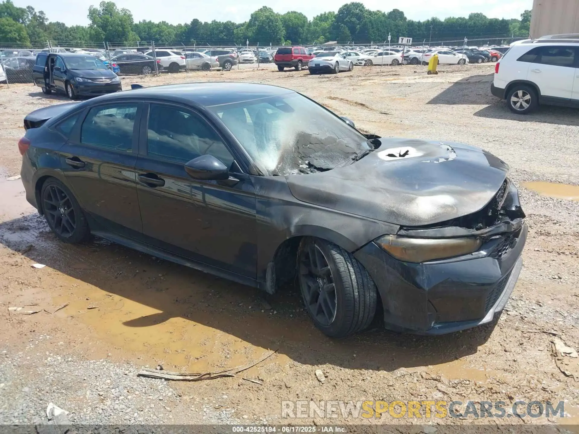 1 Photograph of a damaged car 2HGFE2F50SH552379 HONDA CIVIC 2025