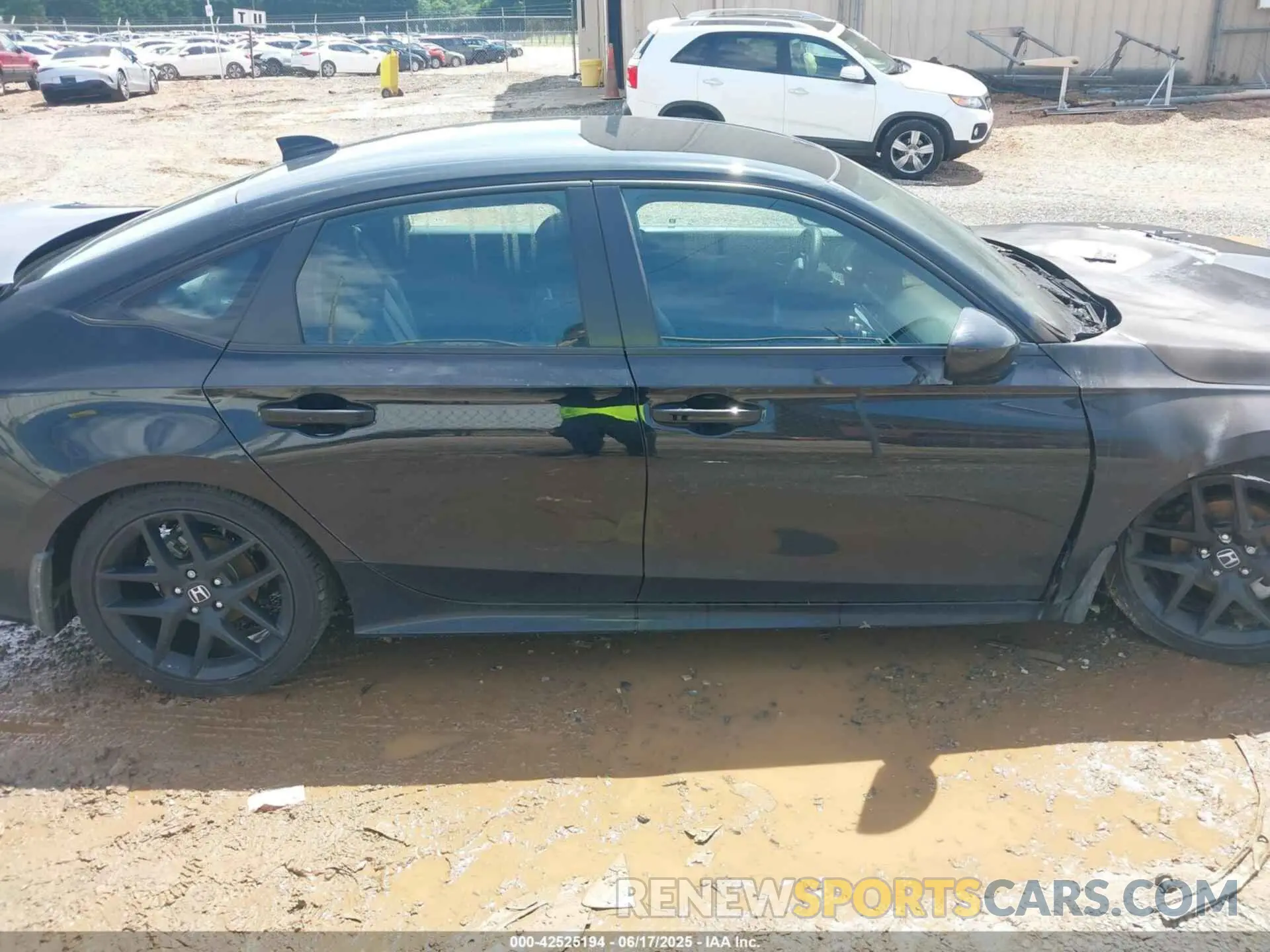 13 Photograph of a damaged car 2HGFE2F50SH552379 HONDA CIVIC 2025