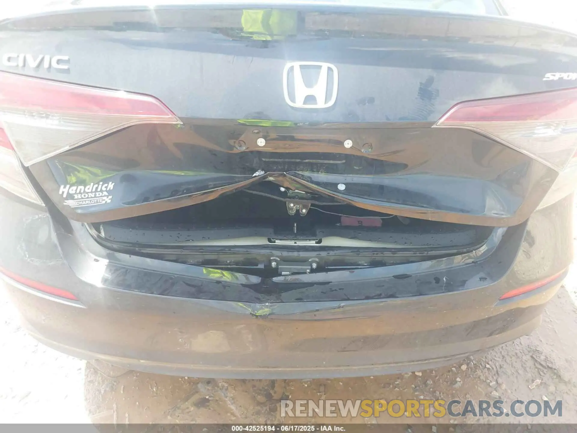 6 Photograph of a damaged car 2HGFE2F50SH552379 HONDA CIVIC 2025