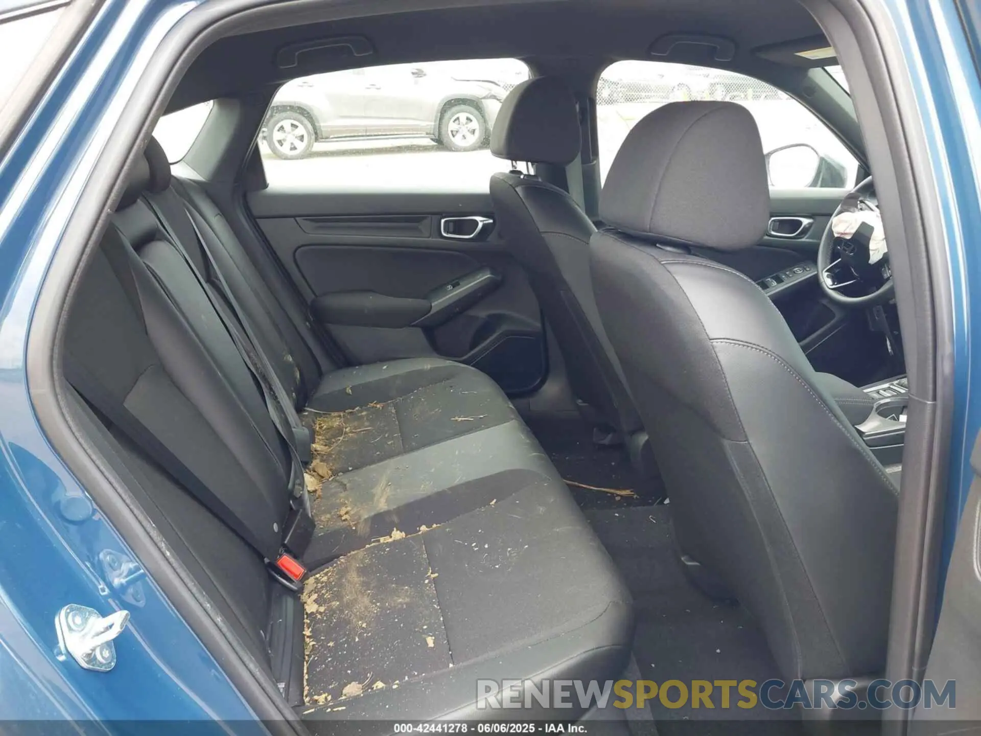8 Photograph of a damaged car 2HGFE2F50SH552849 HONDA CIVIC 2025